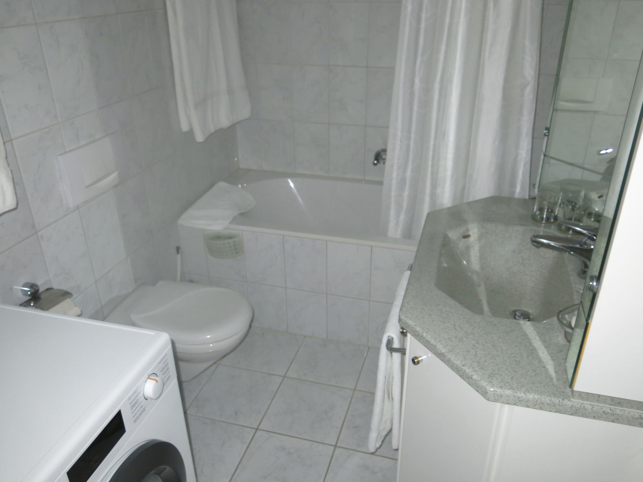 Strietta, (Laax Dorf). 2.5 Zimmerwohnung - Binnen