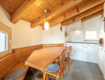 Casa Darschalè 11: Direct aan de piste met sauna en uitzicht op de bergmeren - thumbnail 6