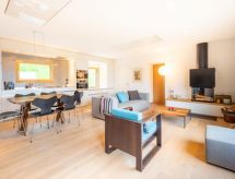 Casa Fau: Direct aan de piste in Laax met uitzicht op berg en meer - thumbnail 1