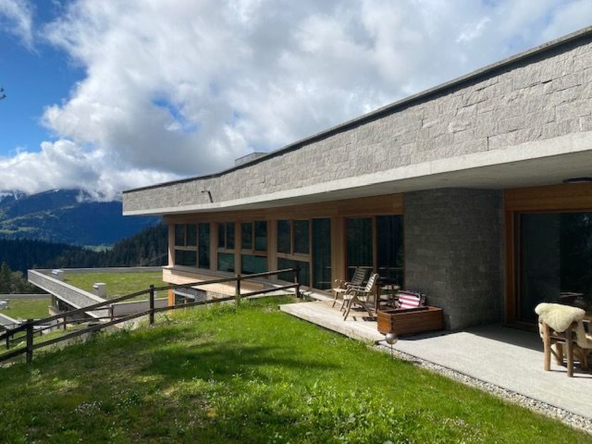Alp Resort Ski In/Ski Out, (Laax Murschetg),