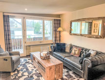 Luxe 4-persoons appartement direct aan de piste in Laax Murschetg - thumbnail 1
