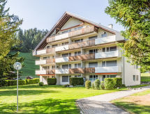 Pistezicht & bergluxe: 6-persoons appartement aan de skipiste in Laax - thumbnail 3