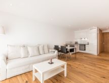 Taviarna Laax 4.5: Piste & Bergmeer appartement voor 4 personen - thumbnail 1