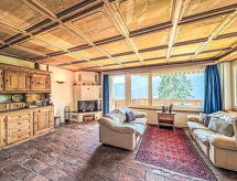 Ruim appartement aan de skipiste bij het Laaxersee meer - thumbnail 6