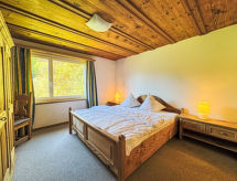 Ruim appartement aan de skipiste bij het Laaxersee meer - thumbnail 5