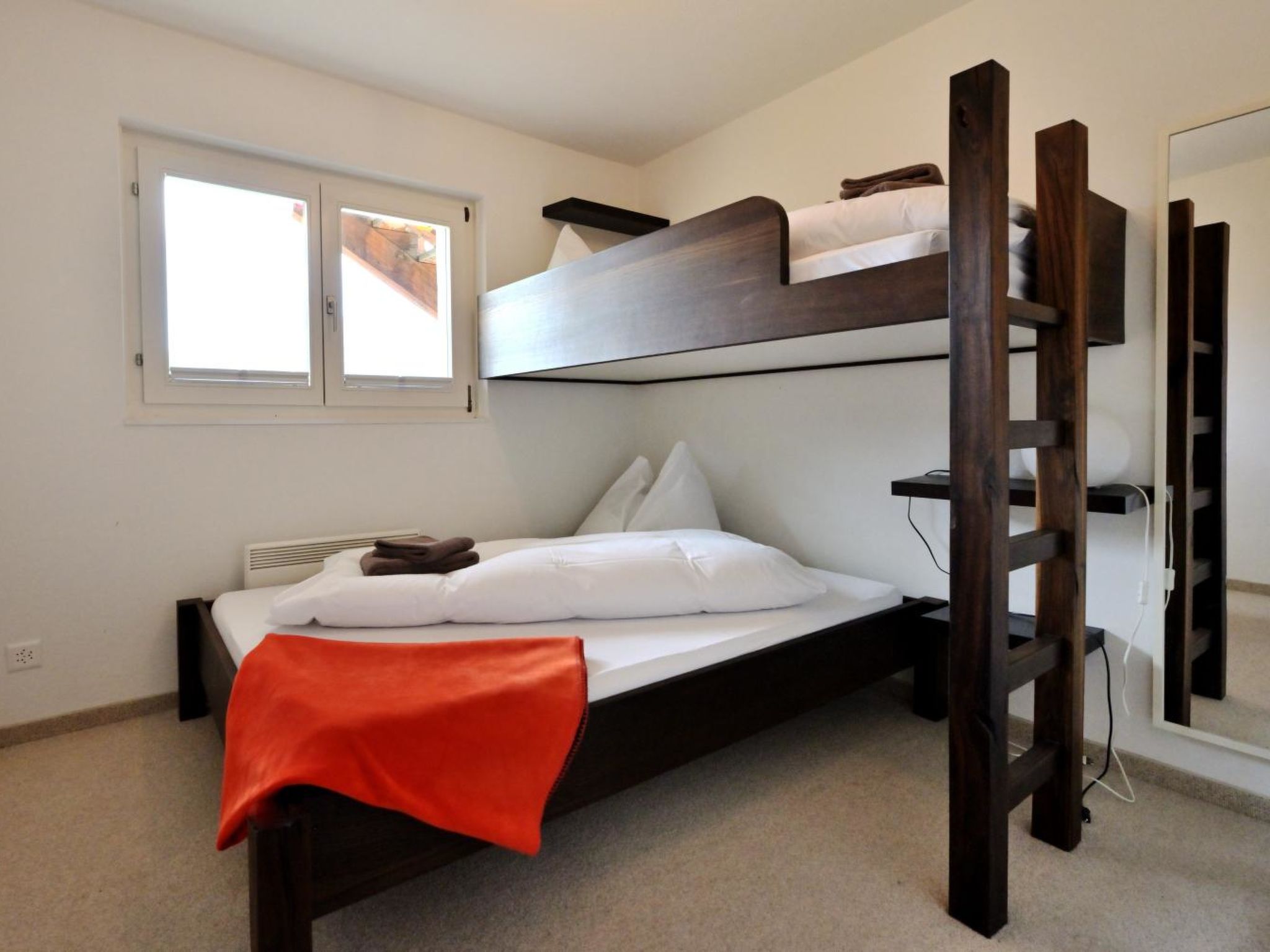 Photo of Hölzerhütte Appartement/Fewo, Dusche oder Bad, WC, 5-Bettwohnung