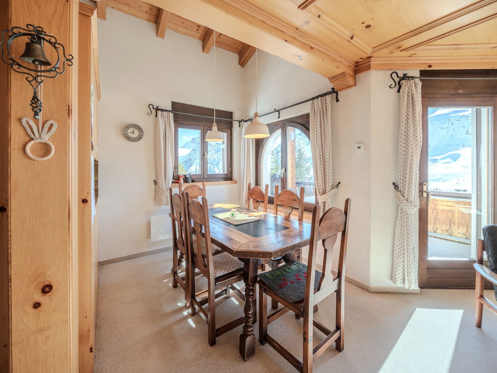 Photo of Chalet Marmotta 2 by Arosa Vacations Ferienhaus, Dusche und Bad, WC, 3 Schlafräu