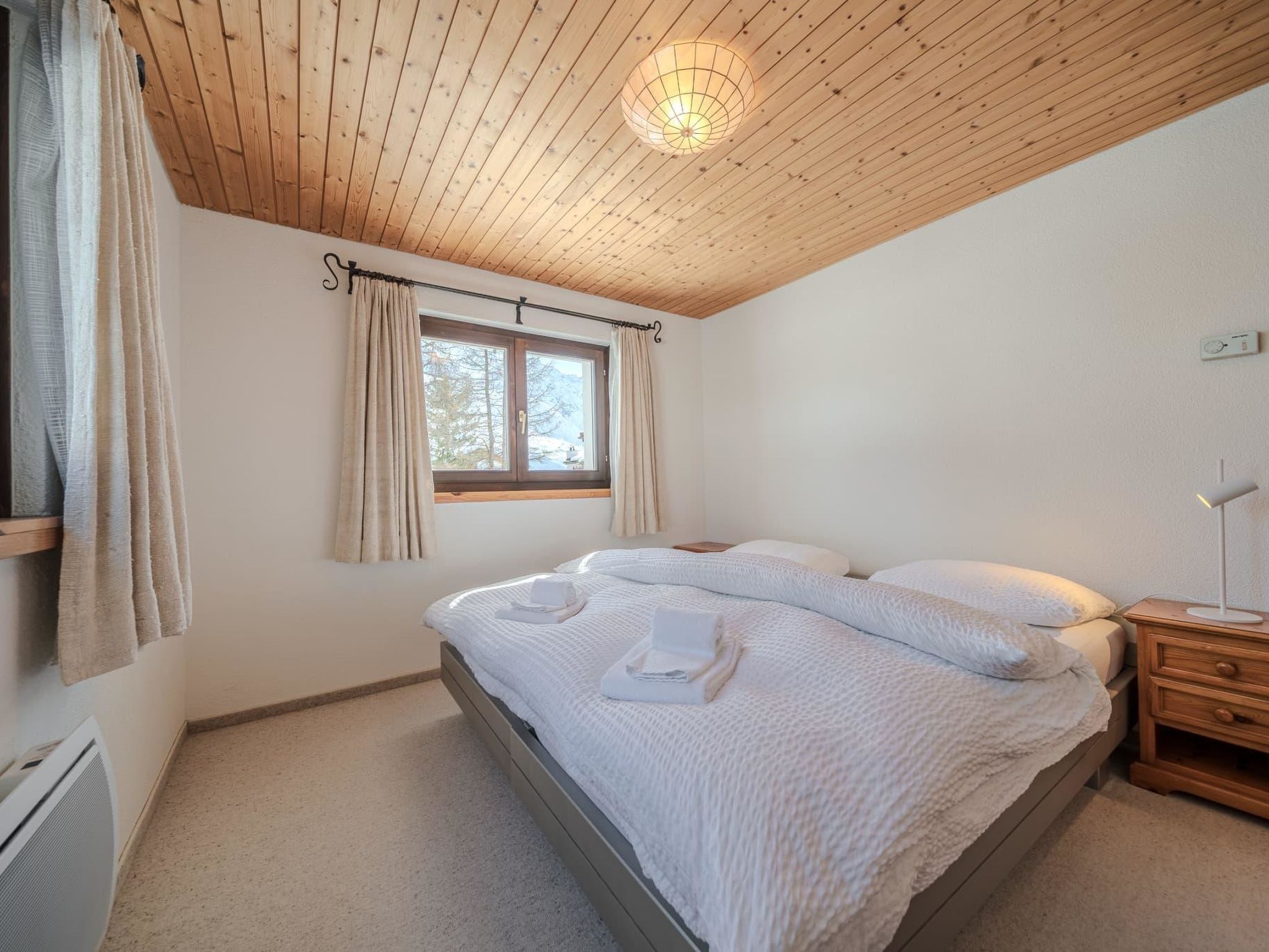 Photo of Chalet Marmotta 2 by Arosa Vacations Ferienhaus, Dusche und Bad, WC, 3 Schlafräu