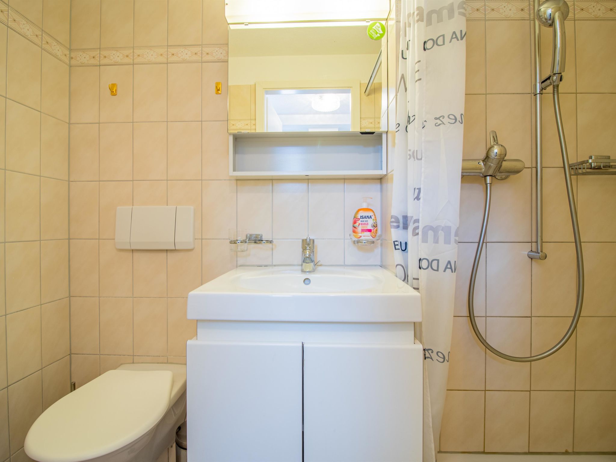 Photo of Hermann 1 by Arosa Holiday Appartement/Fewo, Bad, WC, 8-Bettwohnung Hermann 1