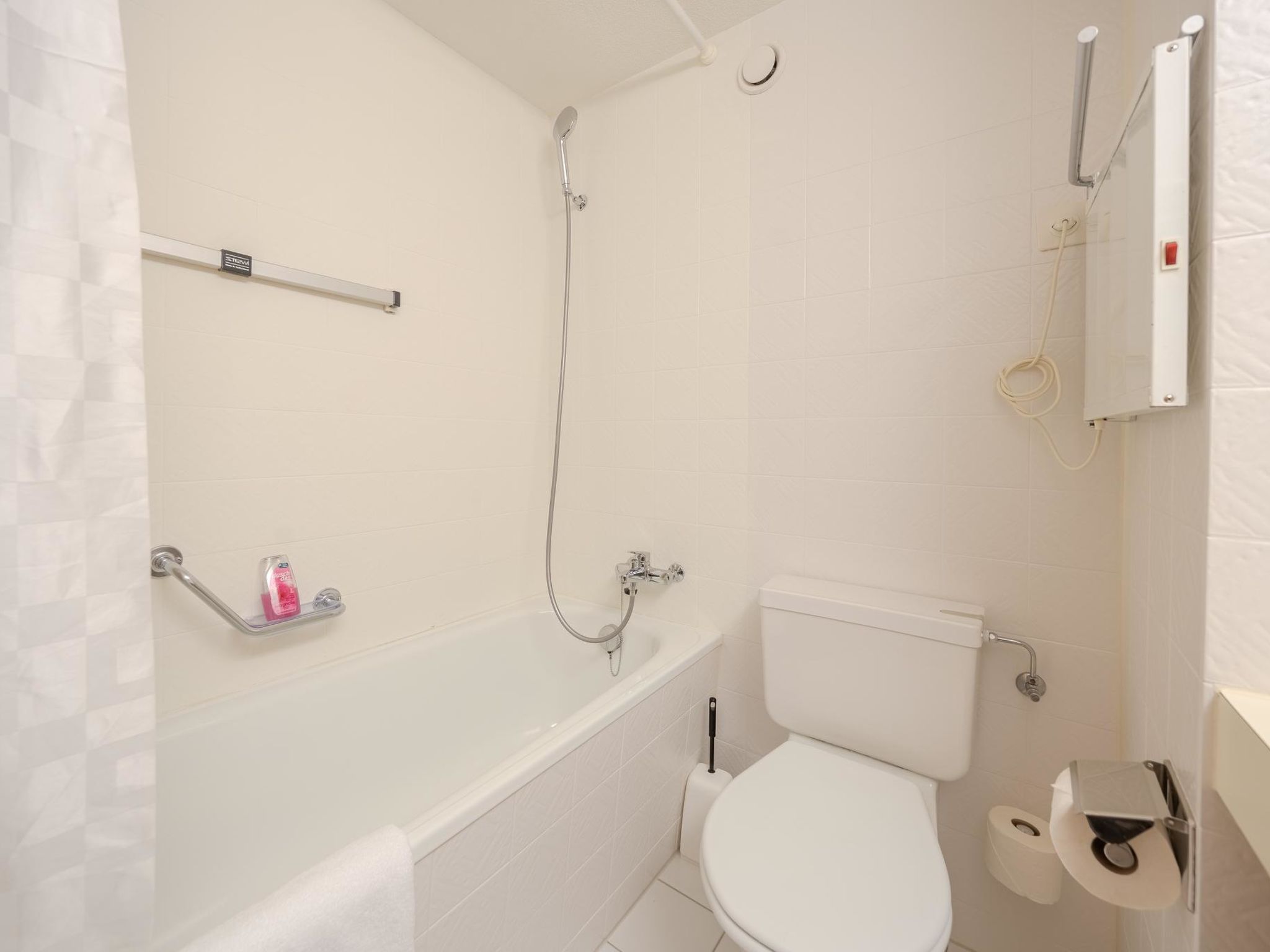 Photo of Rothornblick 52 by Arosa Vacations Appartement/Fewo, Dusche oder Bad, WC, 1 Schl