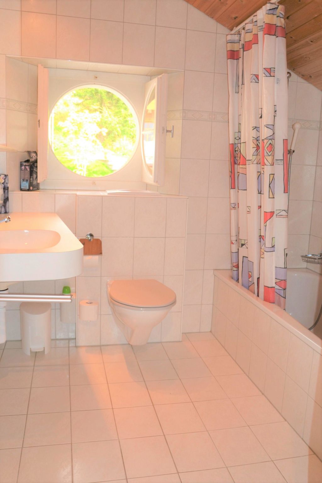 Photo of Bisang L Appartement/Fewo,   4-Bettwohnung
