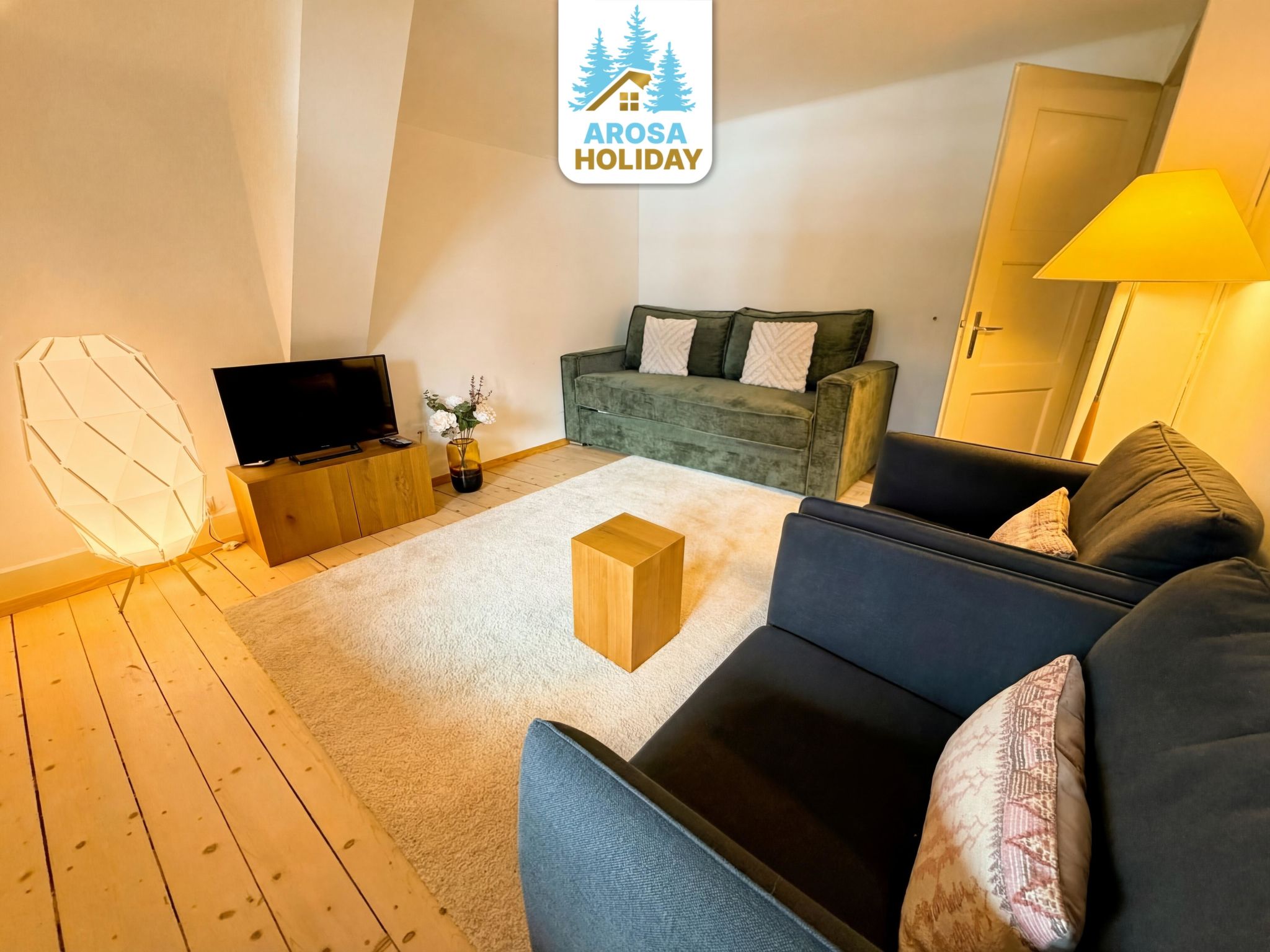 Photo of Pradella 2 by Arosa Holiday Studio, Dusche und Badewanne, 4-Bettwohnung