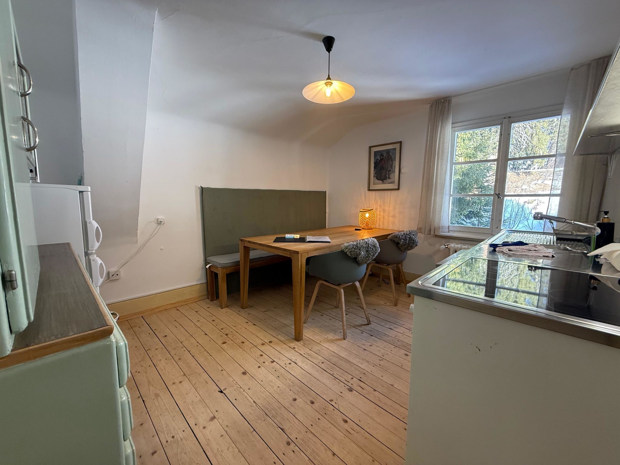 Photo of Pradella 2 by Arosa Holiday Studio, Dusche und Badewanne, 4-Bettwohnung