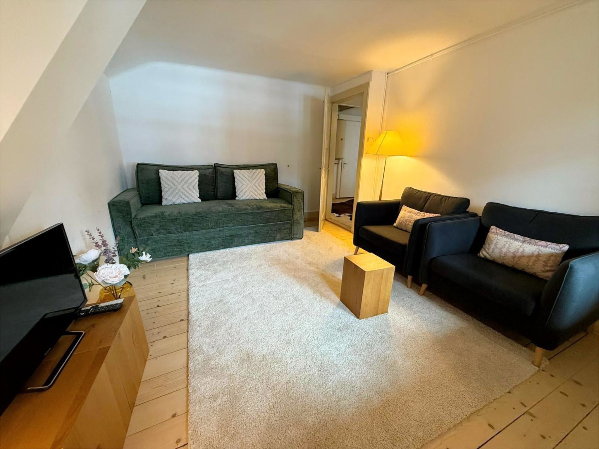 Photo of Pradella 2 by Arosa Holiday Studio, Dusche und Badewanne, 4-Bettwohnung