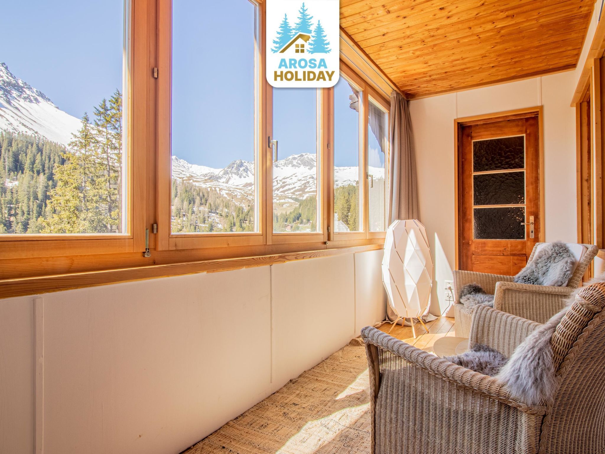 Photo of Pradella 2 by Arosa Holiday Studio, Dusche und Badewanne, 4-Bettwohnung