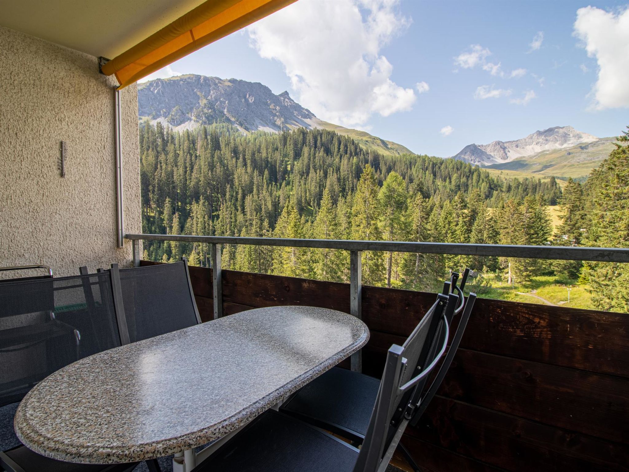 Photo of Rothornblick 39 by Arosa Holiday Appartement/Fewo,   4-Bettwohnung