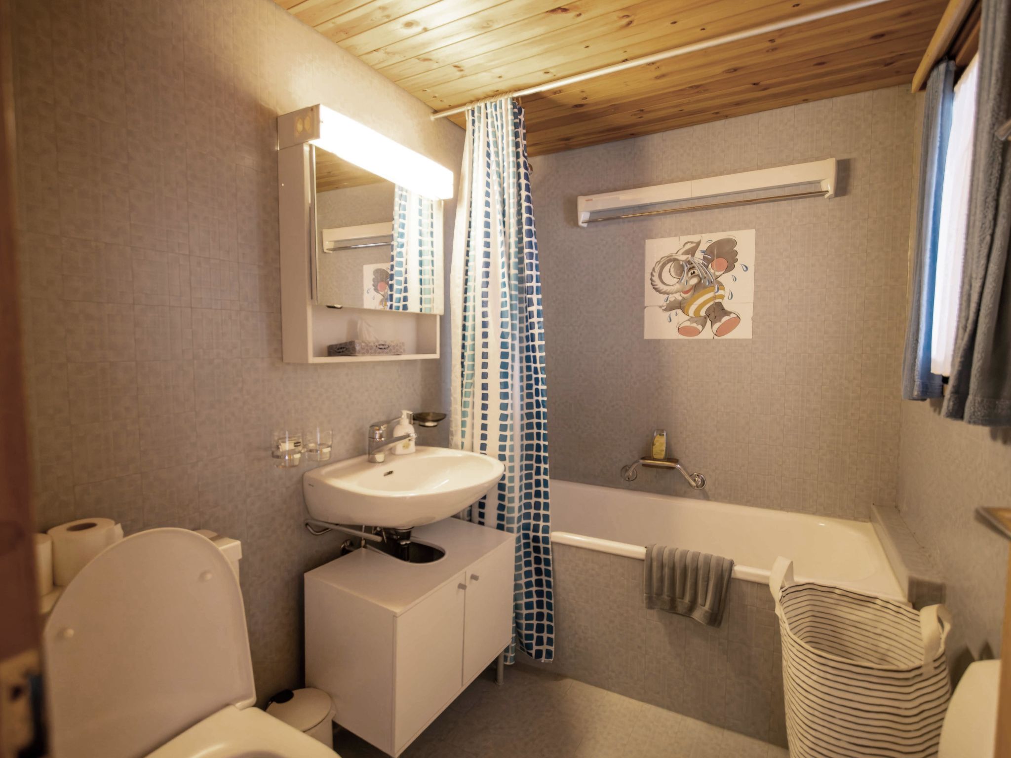 Photo of Nühus UG Appartement/Fewo, Bad, WC, 4-Bettwohnung