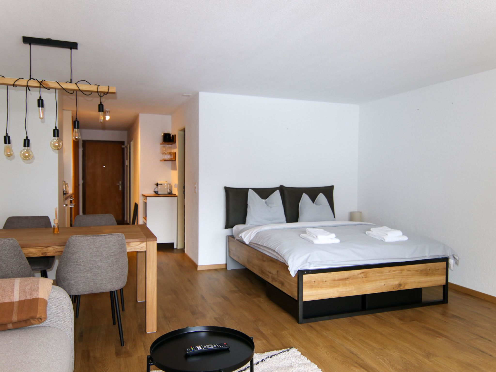 Photo of Rothornblick 50 by Arosa Holiday Appartement/Fewo, Badewanne, 6-Bettwohnung