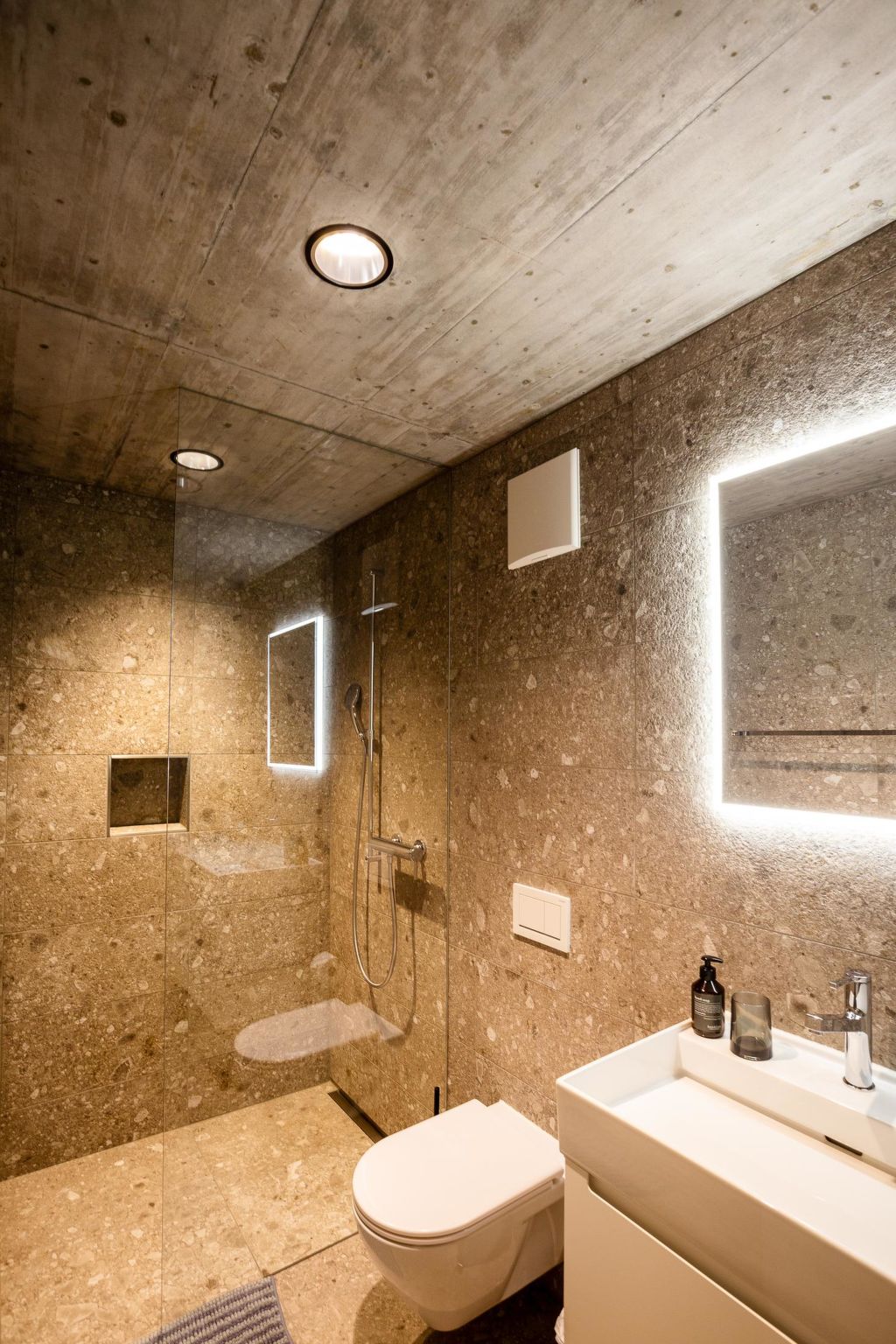 Photo of Appartement/Fewo, Dusche oder Bad, WC, 4-Bettwohnu