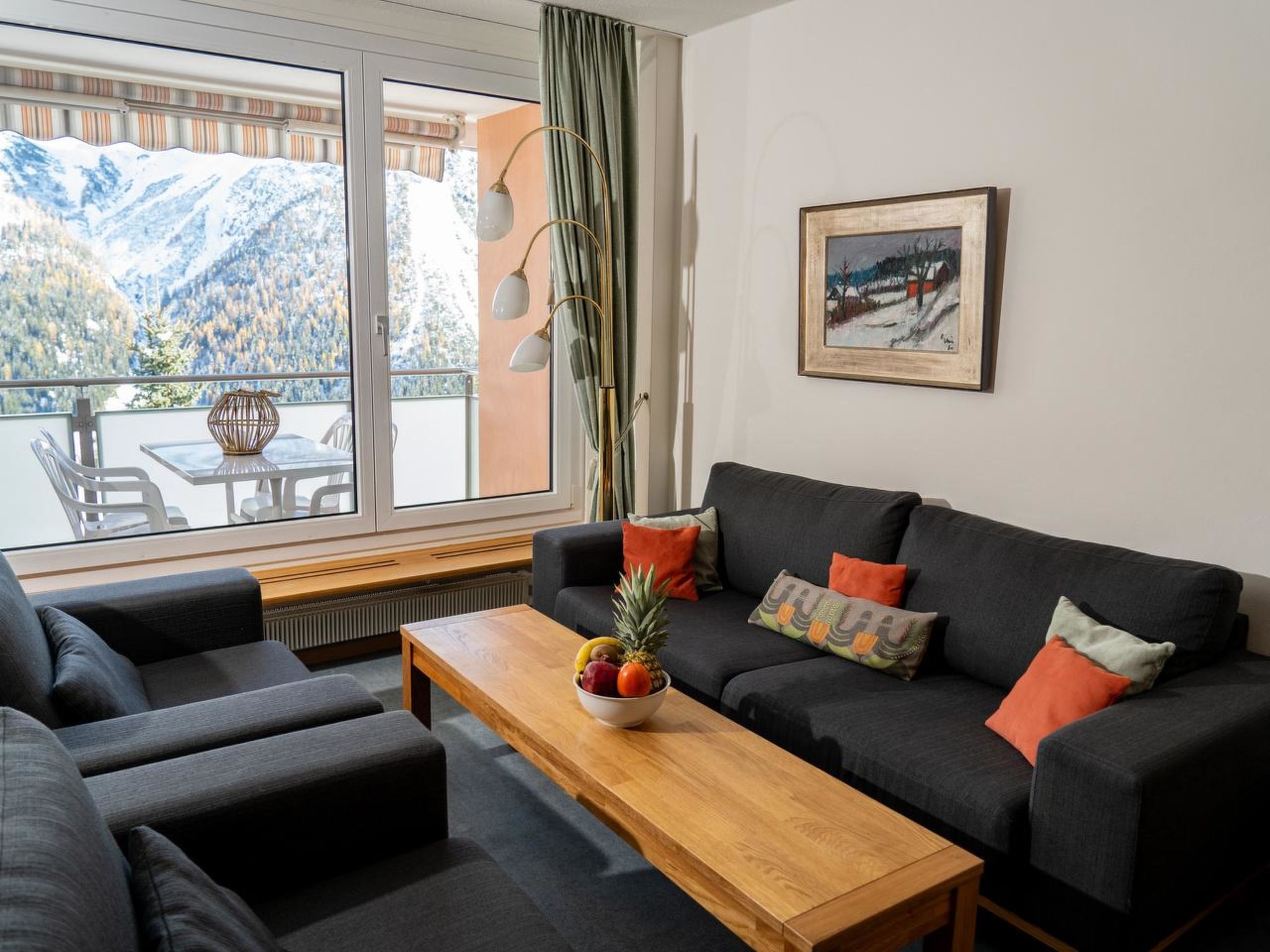 Photo of Praktische Wohnung an grossartiger Lage mit Blick