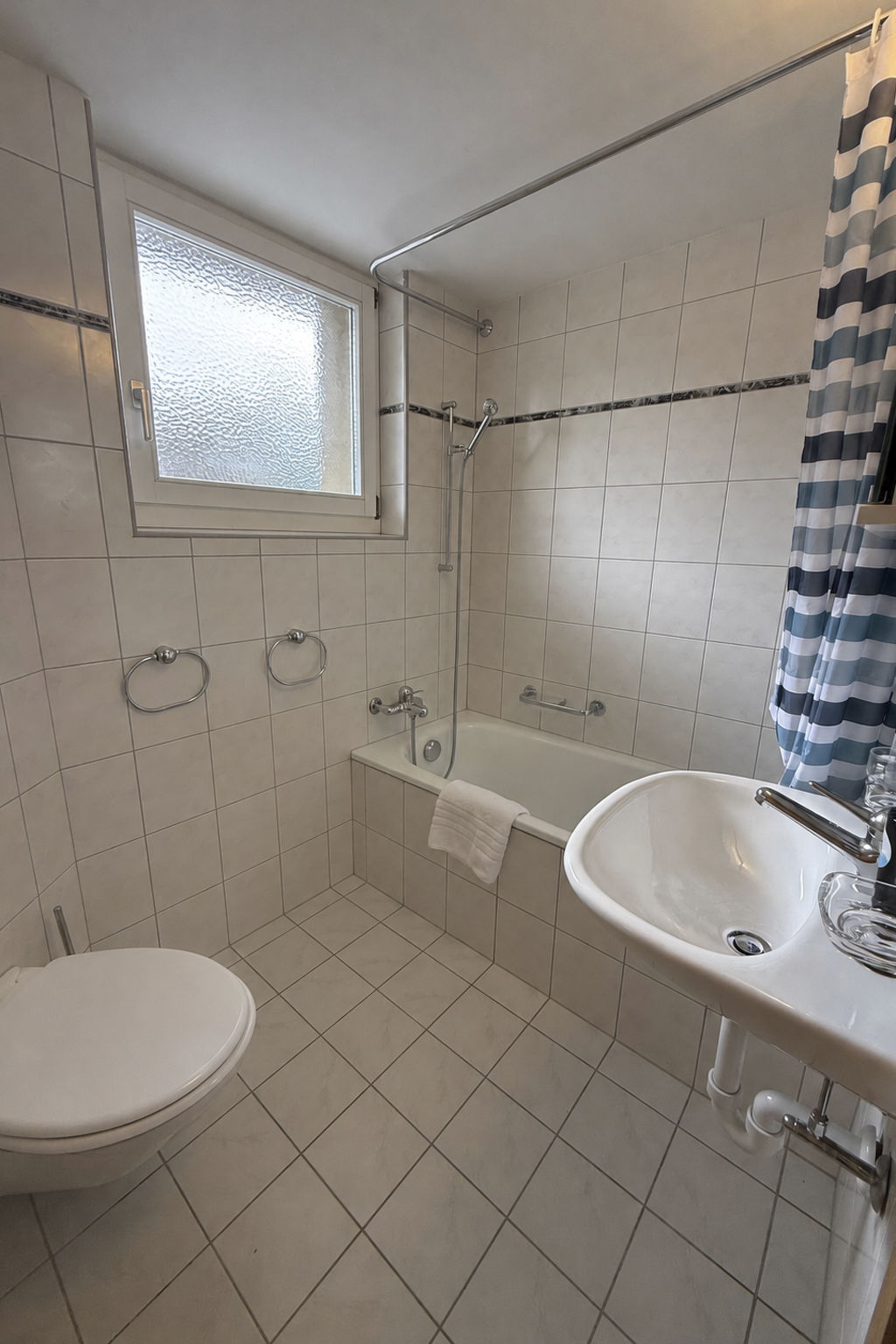 Photo of Hermann 3 by Arosa Holiday Appartement/Fewo, Dusche und Bad, WC, 8-Bettwohnung