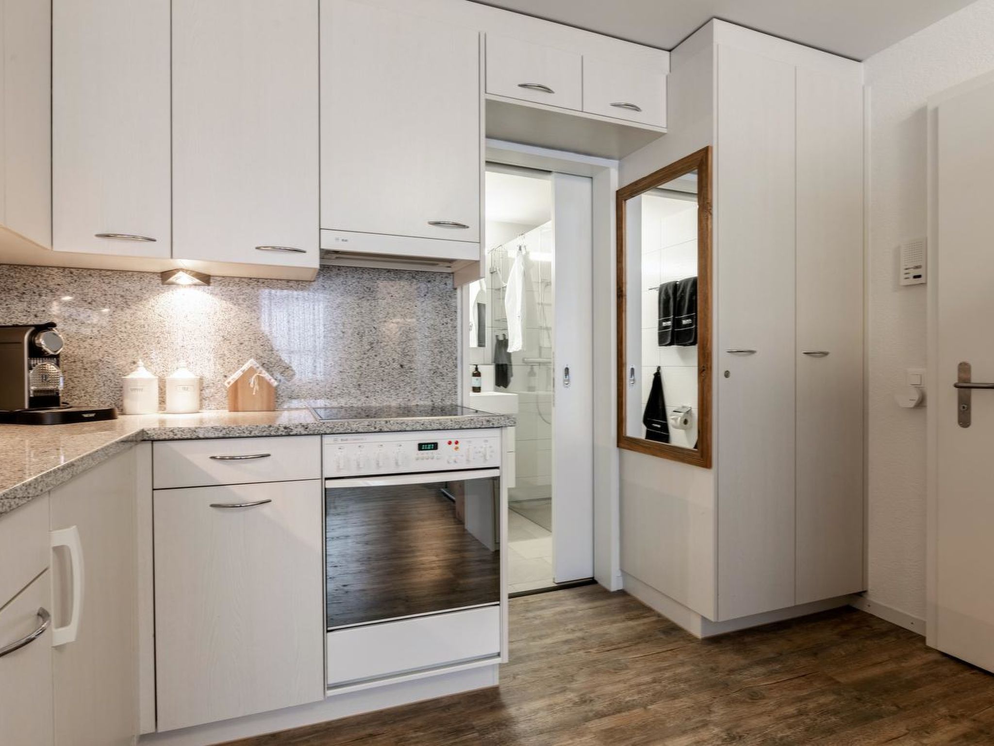 Haus Lorez B-5 Appartement/Fewo, Dusche oder Bad, WC, 2-Bettwohnung
