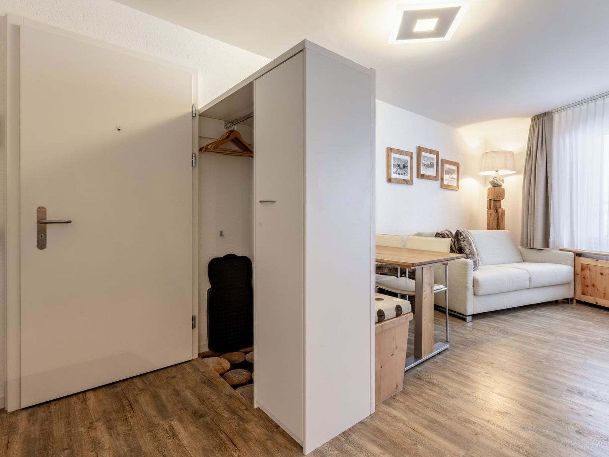 Photo of Haus Lorez B-5 Appartement/Fewo, Dusche oder Bad, WC, 2-Bettwohnung