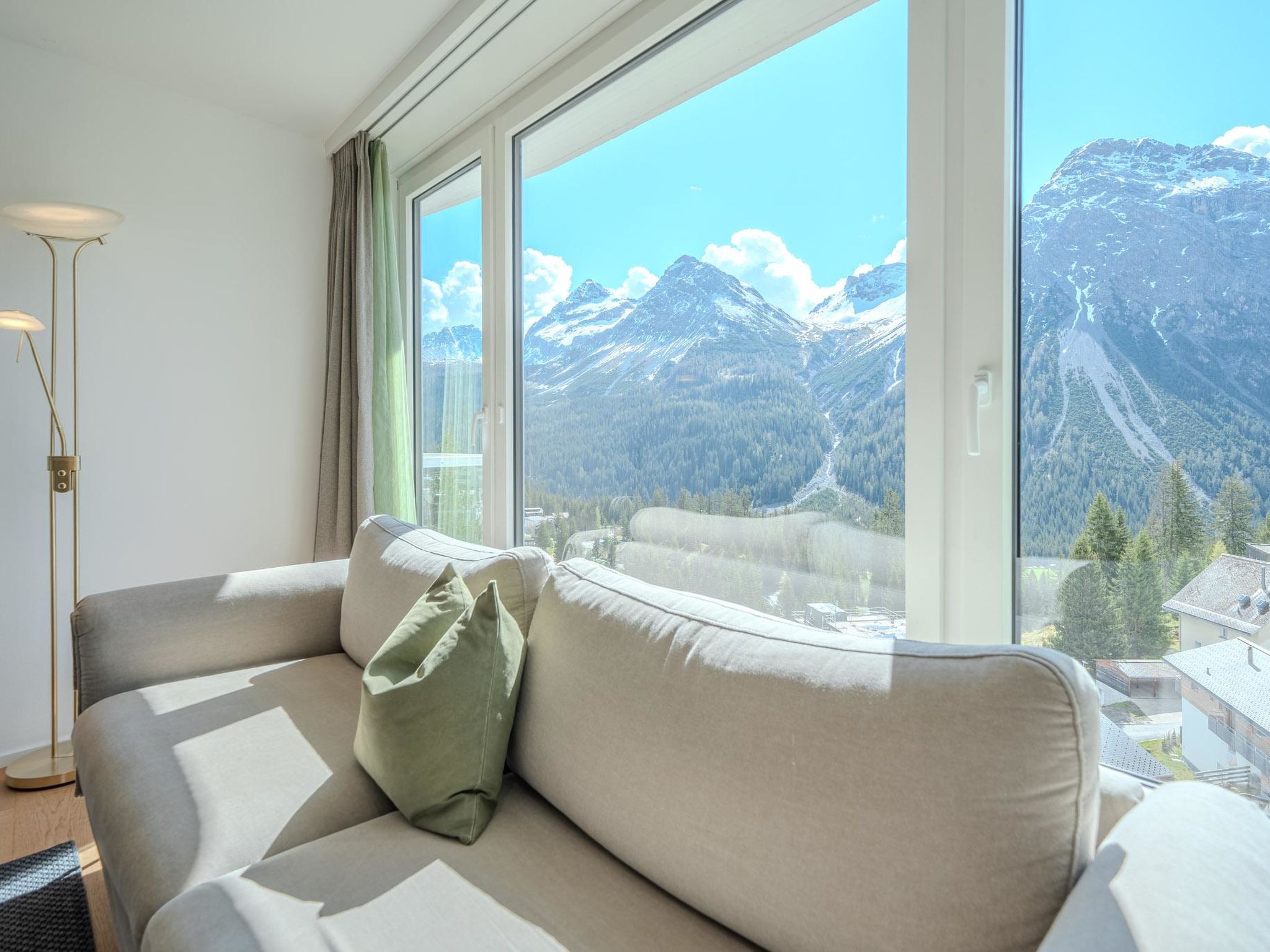 Photo of Viktoria A44 by Arosa Vacations Appartement/Fewo, Dusche und Badewanne, 2 Schlaf