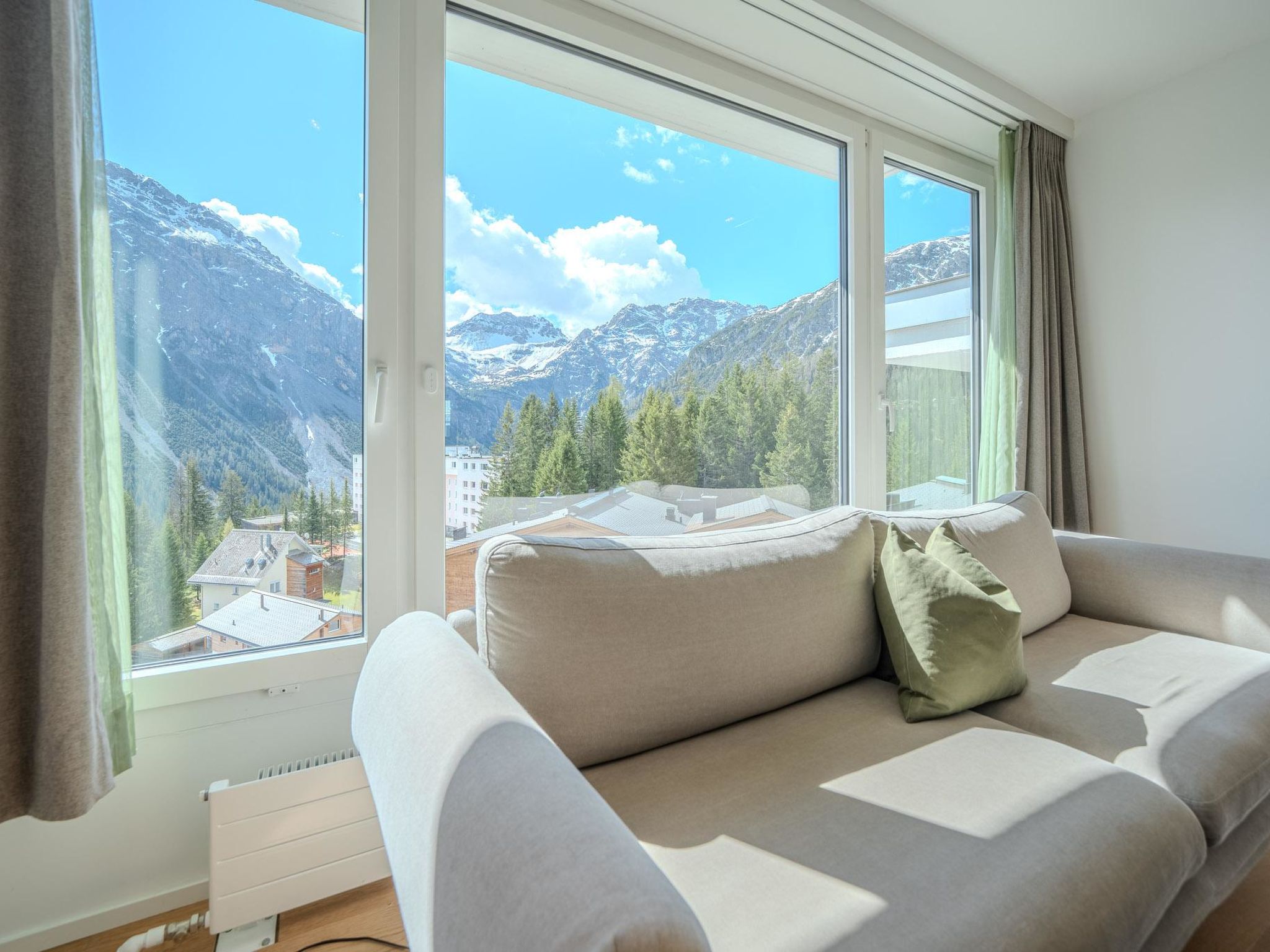 Photo of Viktoria A44 by Arosa Vacations Appartement/Fewo, Dusche und Badewanne, 2 Schlaf