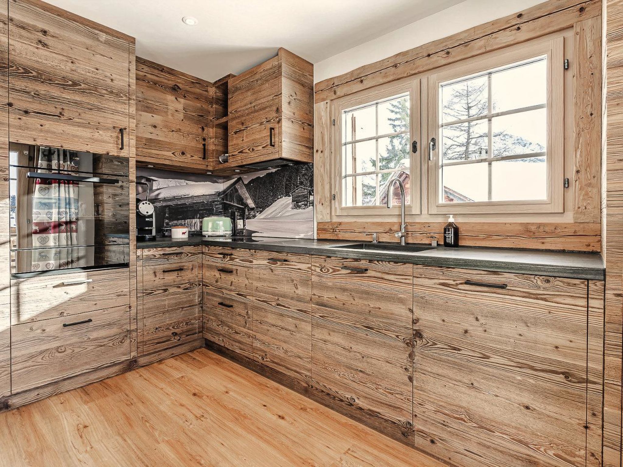 Photo of Chalet-Ferienwohnung mit Balkon, 2 Schlafzimmer