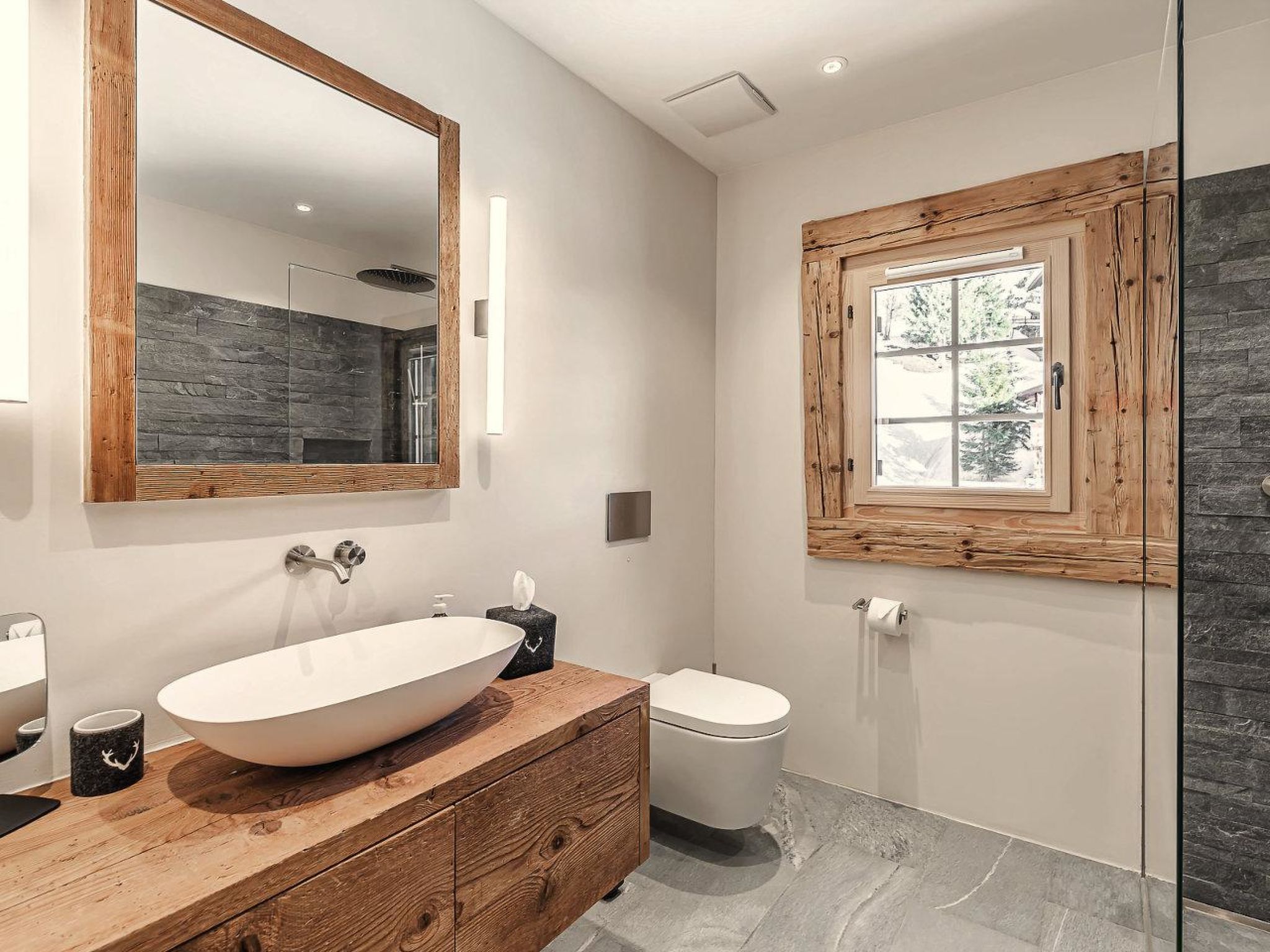 Photo of Chalet-Ferienwohnung mit Balkon, 2 Schlafzimmer