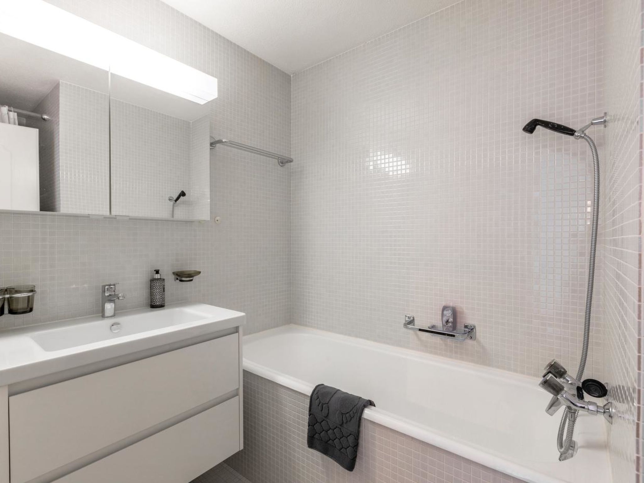 Photo of Haus Duranna 7 Appartement/Fewo, Bad, WC, 4-Bettwohnung