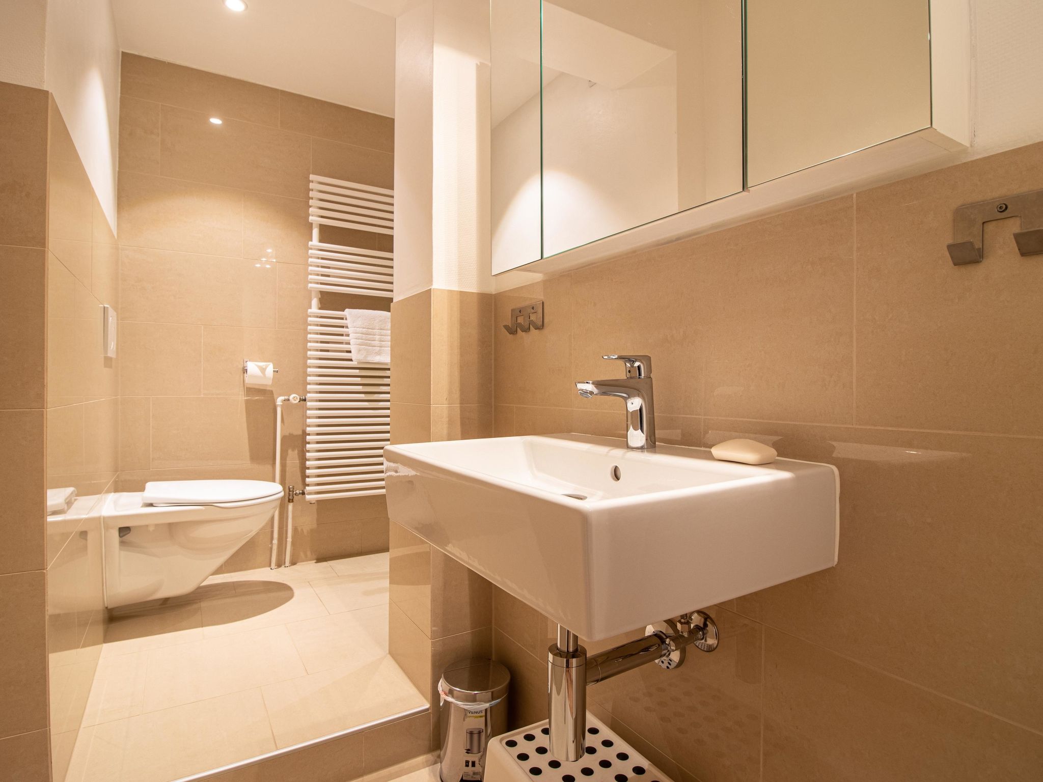 Photo of Bella Riva by Arosa Holiday Appartement/Fewo, Dusche oder Bad, WC, 5-Bettwohnung