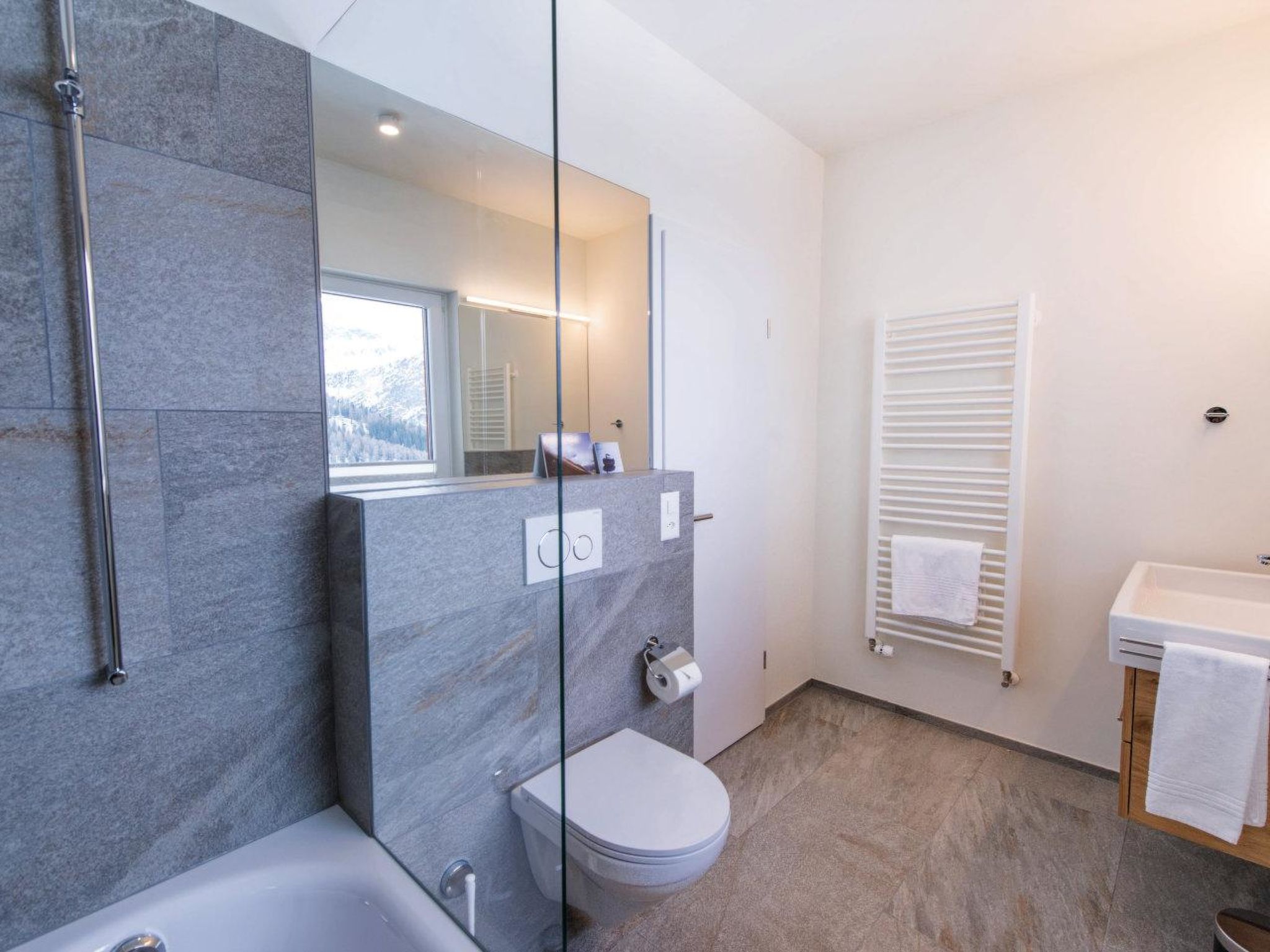 Photo of Haus Mattern - Atelier Appartement/Fewo, Bad, WC, 2-Bettwohnung