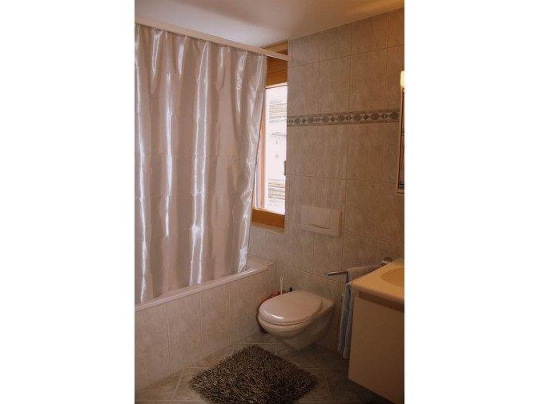 Photo of Weisshornblick, Sandhubel Appartement/Fewo, Bad, WC, Bergseite Appartement/Fewo