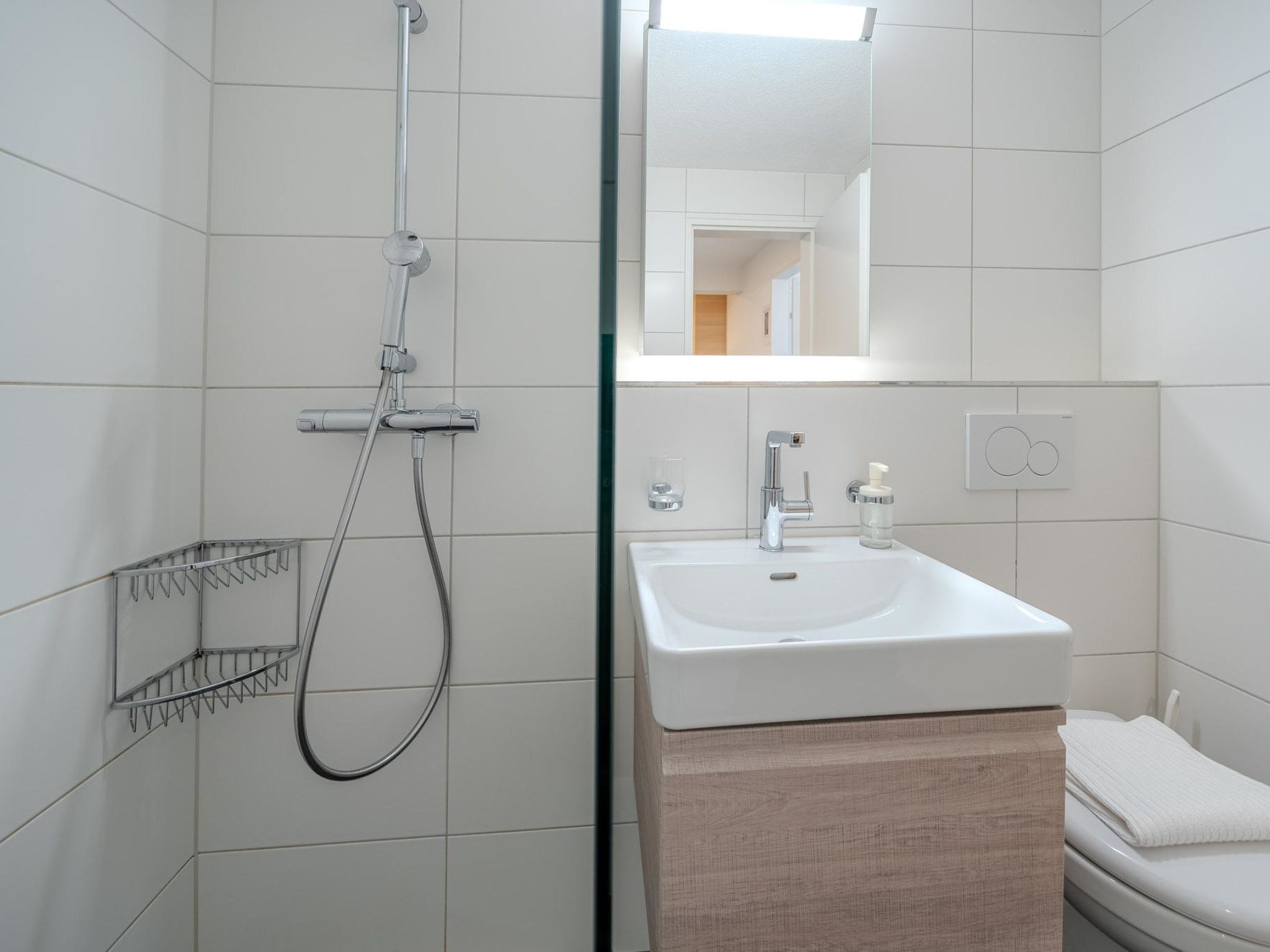 Photo of Fortuna 4 by Arosa Vacations Appartement/Fewo, Dusche, WC, West