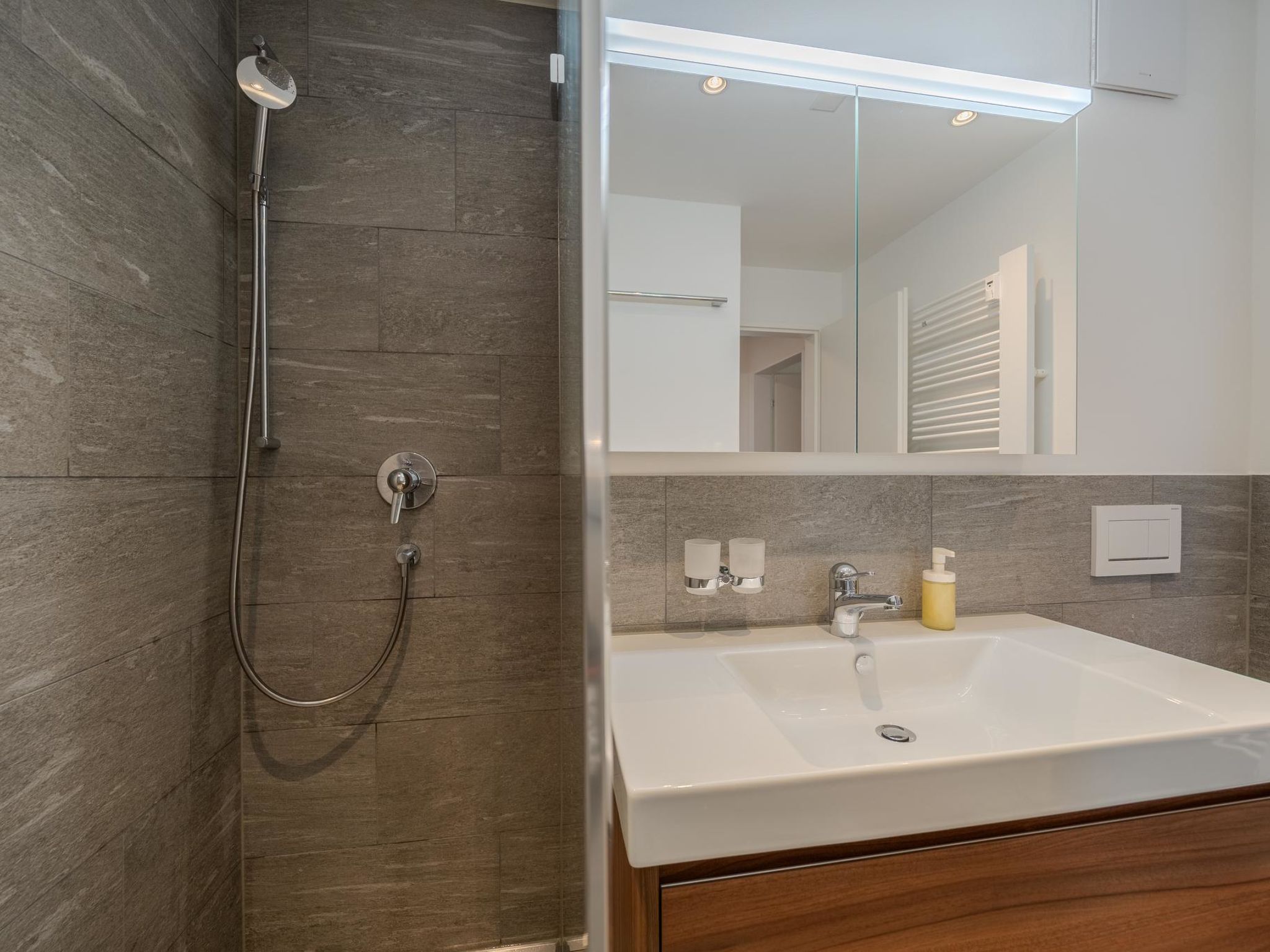 Photo of Residence Eden - Apartment L by Arosa Vacations Appartement/Fewo, Dusche, WC, 1