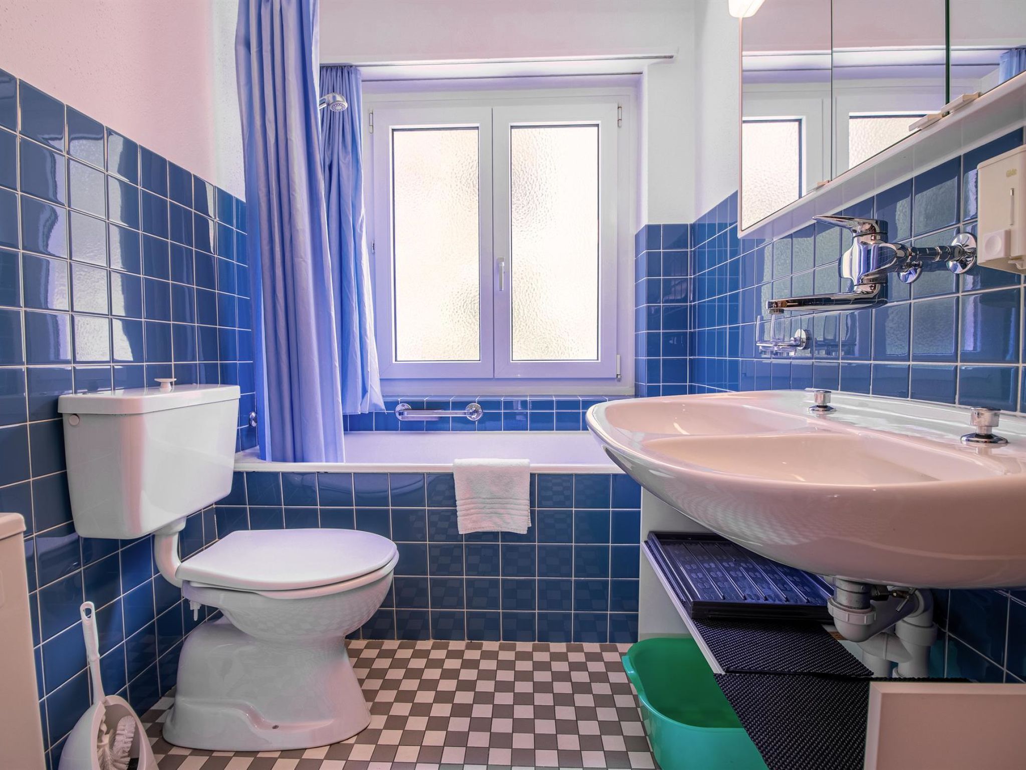 Photo of Utoring 412 by Arosa Holiday Appartement/Fewo, Dusche oder Bad, WC, 4-Bettwohnun