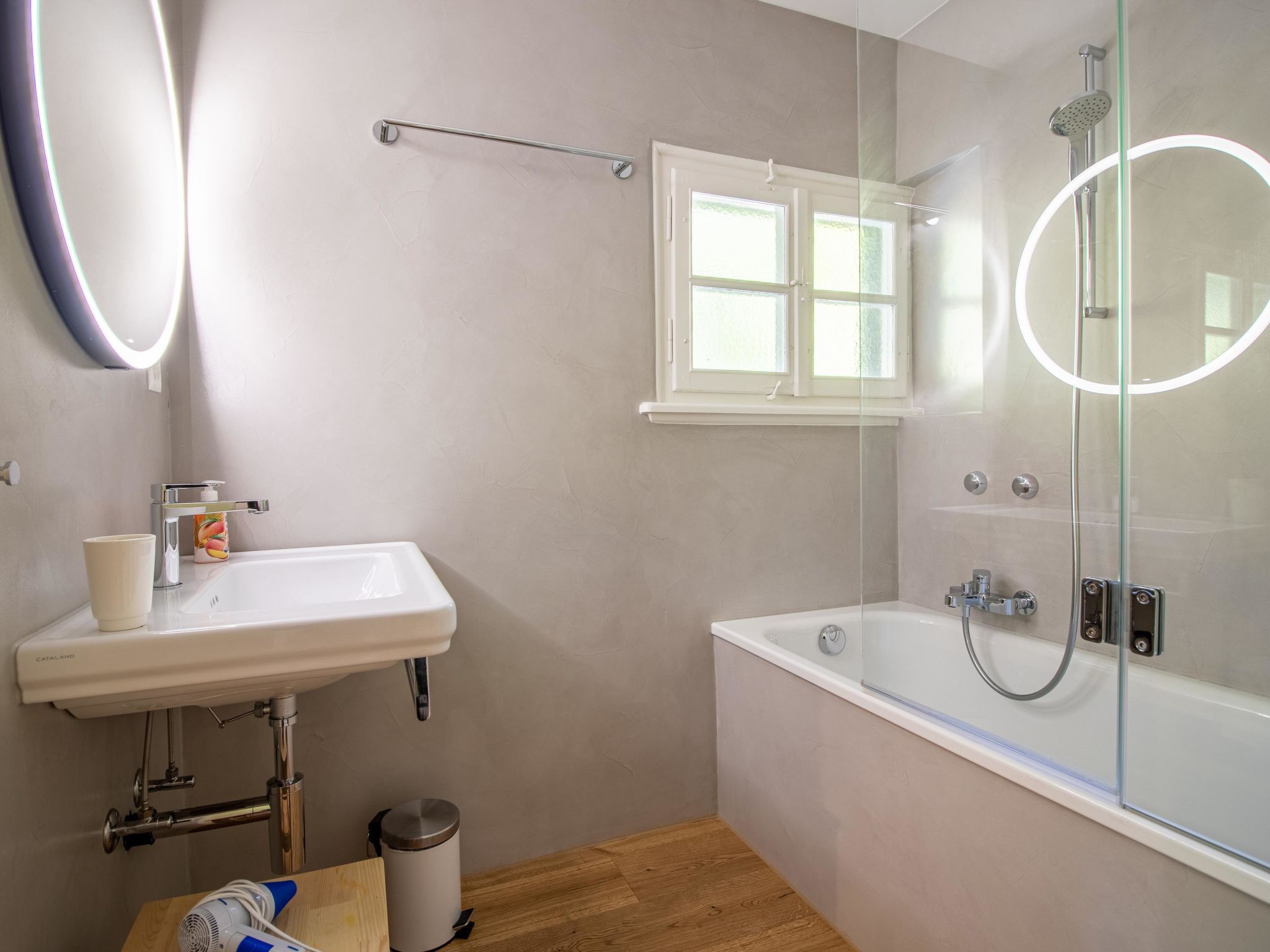 Photo of Pradella EG by Arosa Holiday Appartement/Fewo, Dusche oder Bad, WC, 7-Bettwohnun