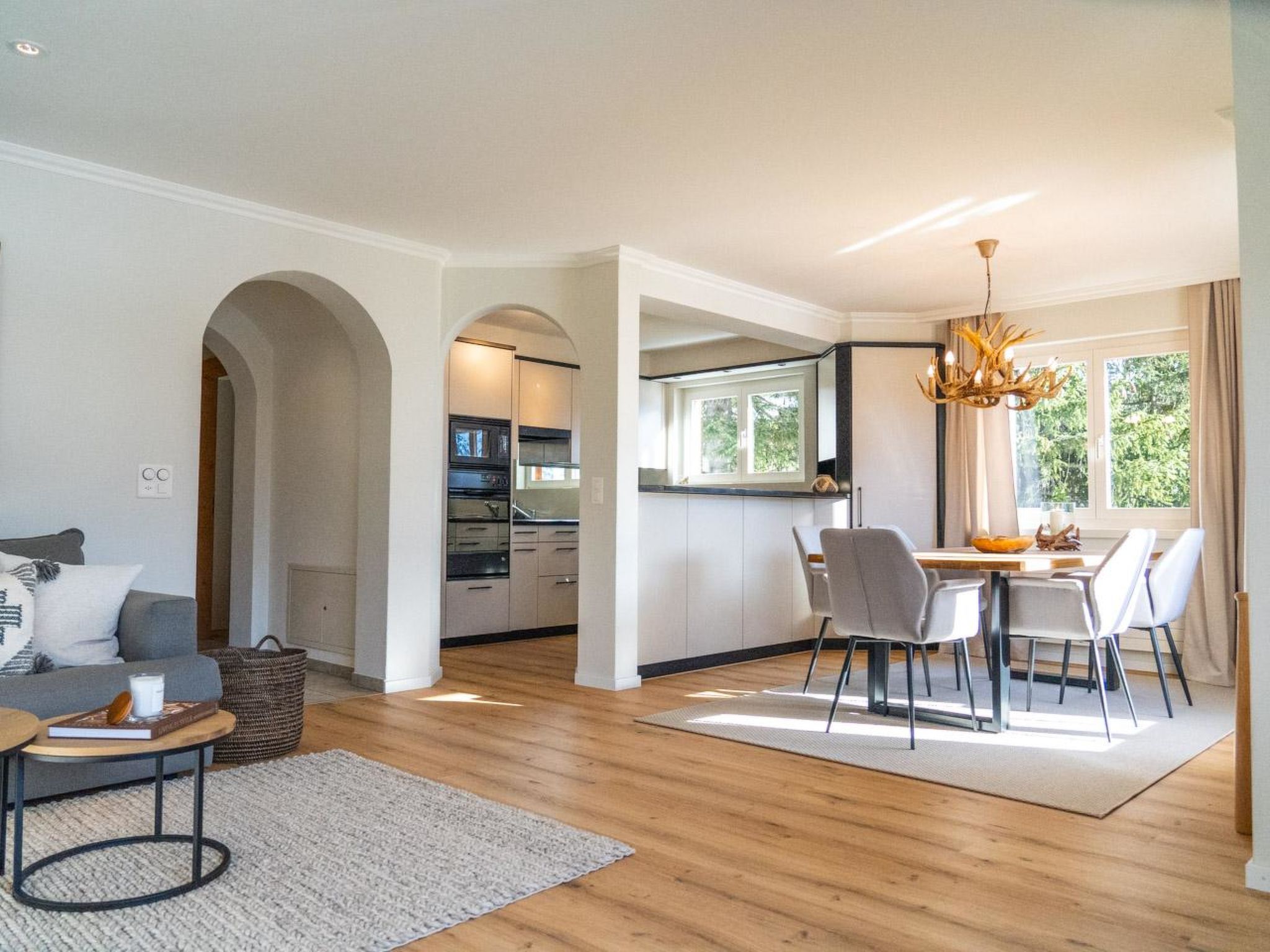 Photo of 3.5 Zimmer Wohnung mit Südbalkon, 4 Betten