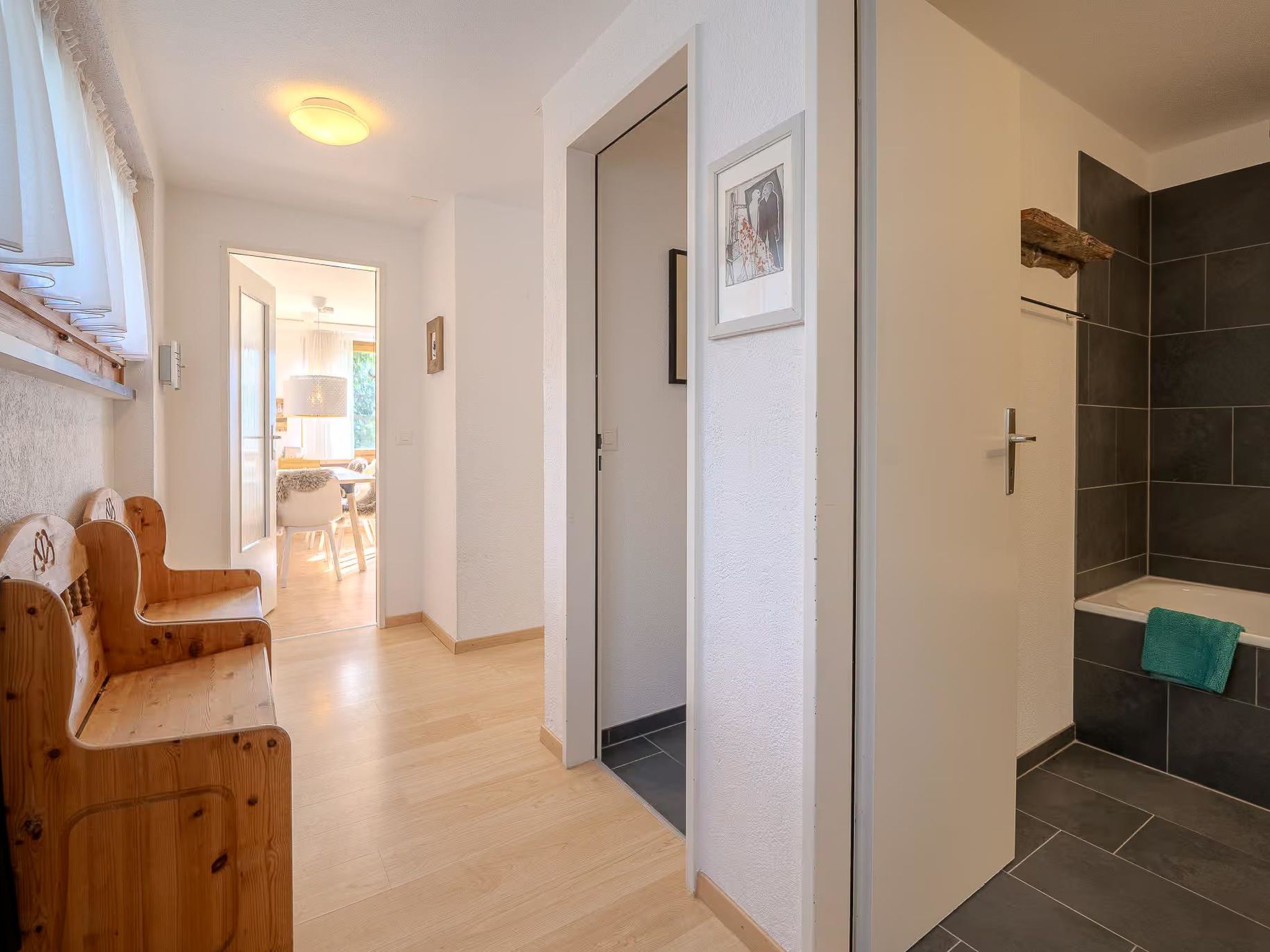 Photo of Marlenca 2 by Arosa Vacations Appartement/Fewo, Dusche und Bad, WC, 2 Schlafräum