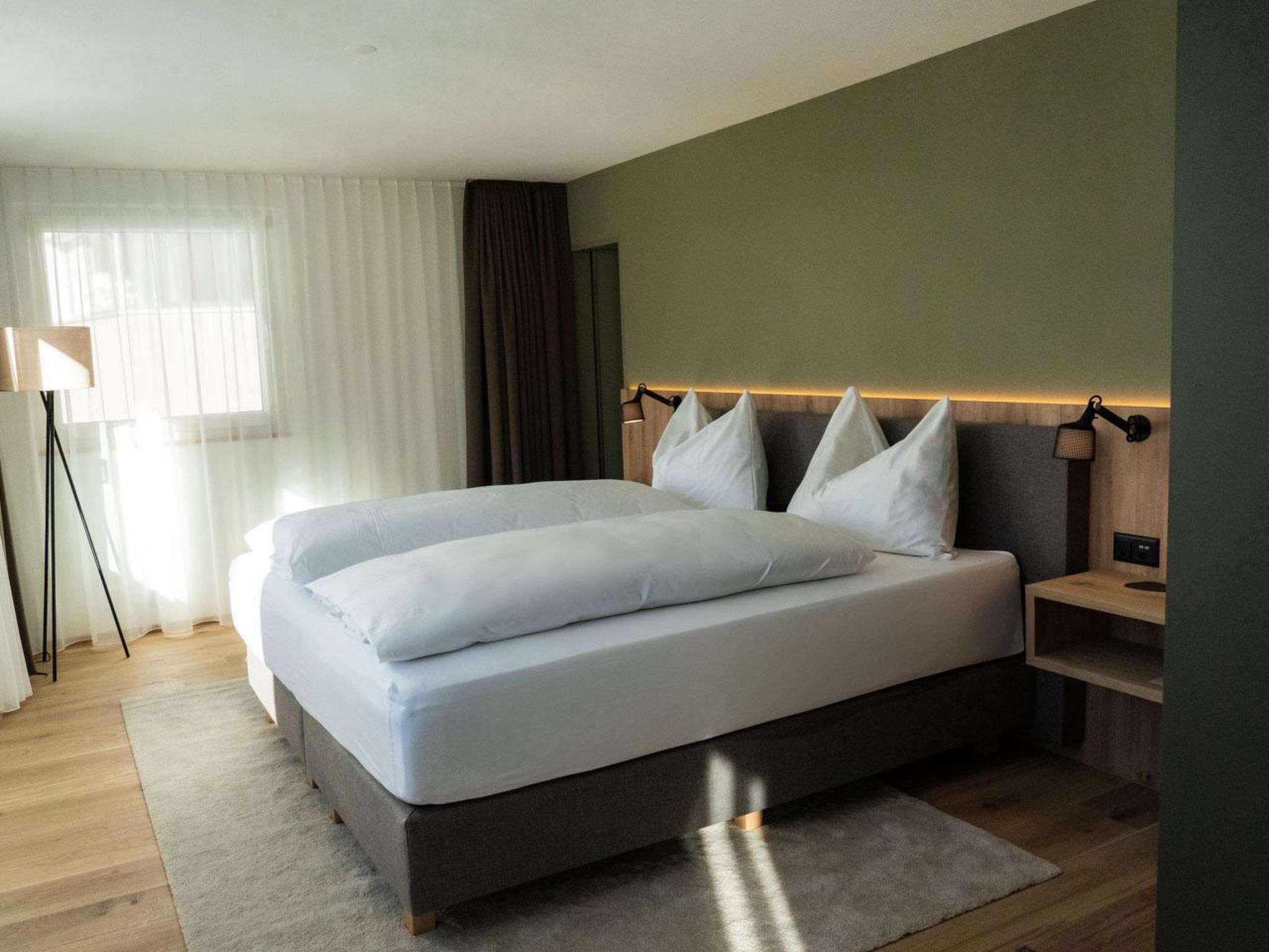 Bergsee Appartement/Fewo, Dusche und Bad, WC, 6-Bettwohnung