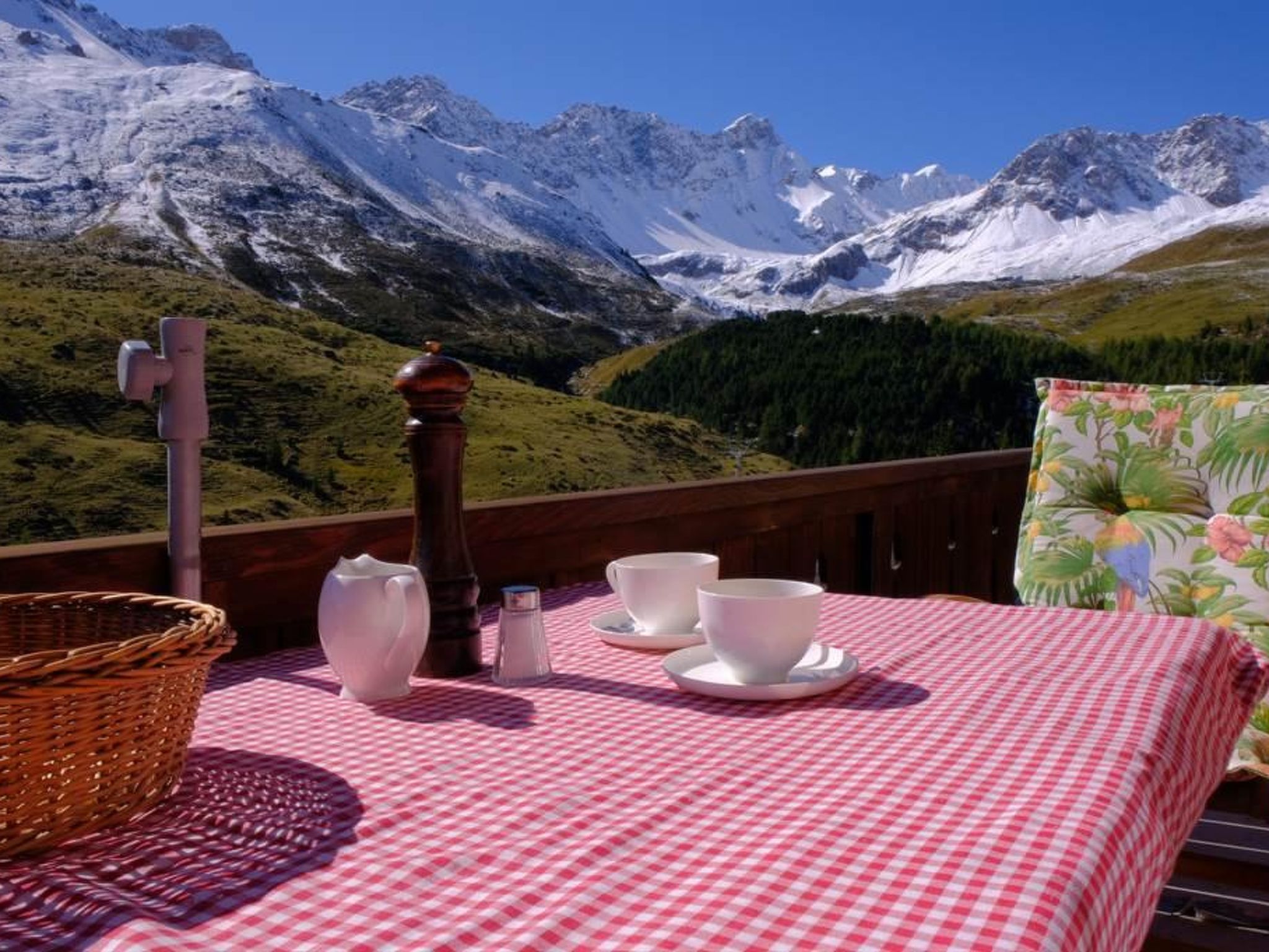 Lill Britta 2, mittlere Wohunug Appartement/Fewo, Dusche und Bad, WC, Komfort