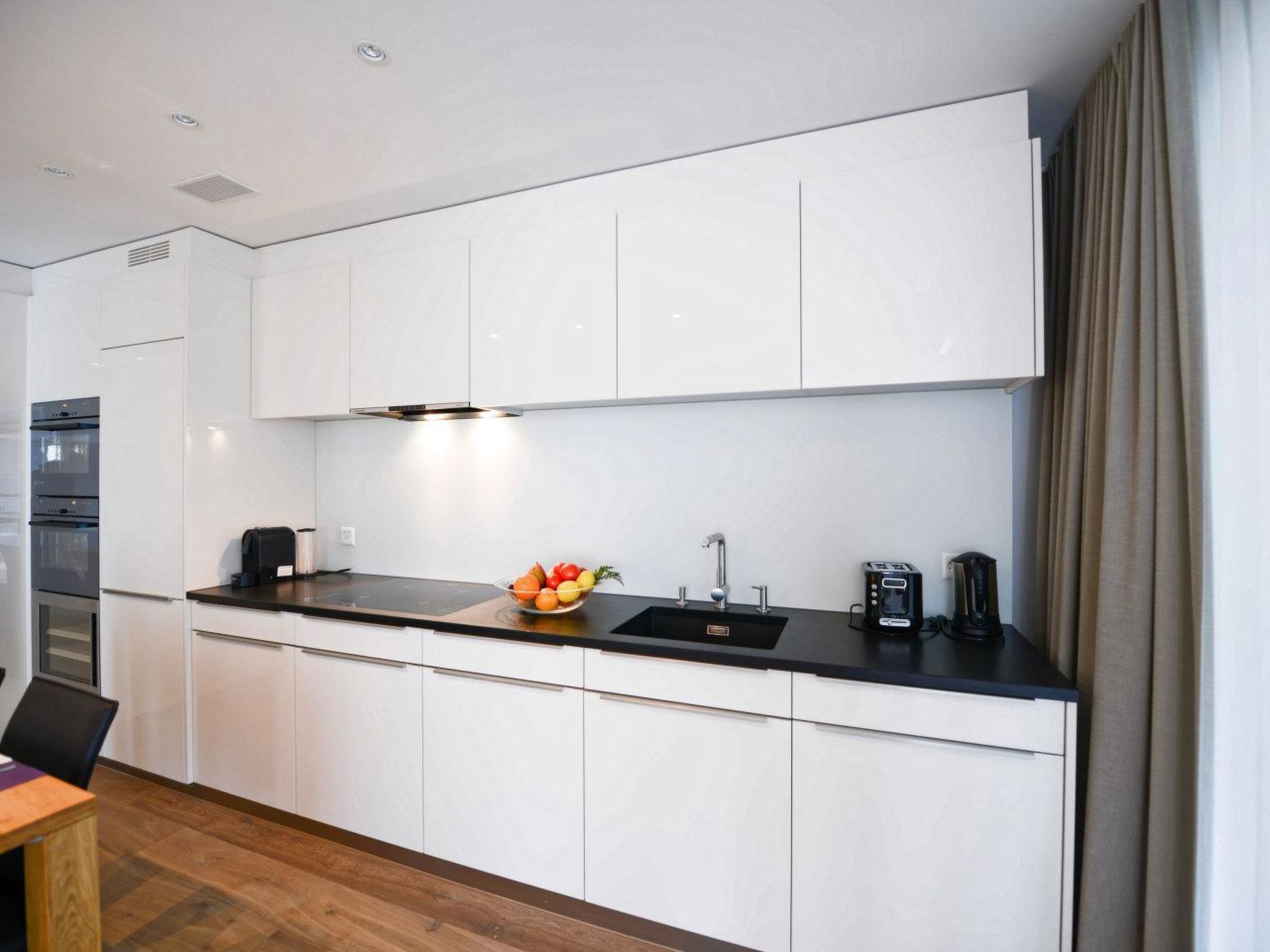 80m2 Luxus-Apartment mit Balkon, 4 Betten - Dedans