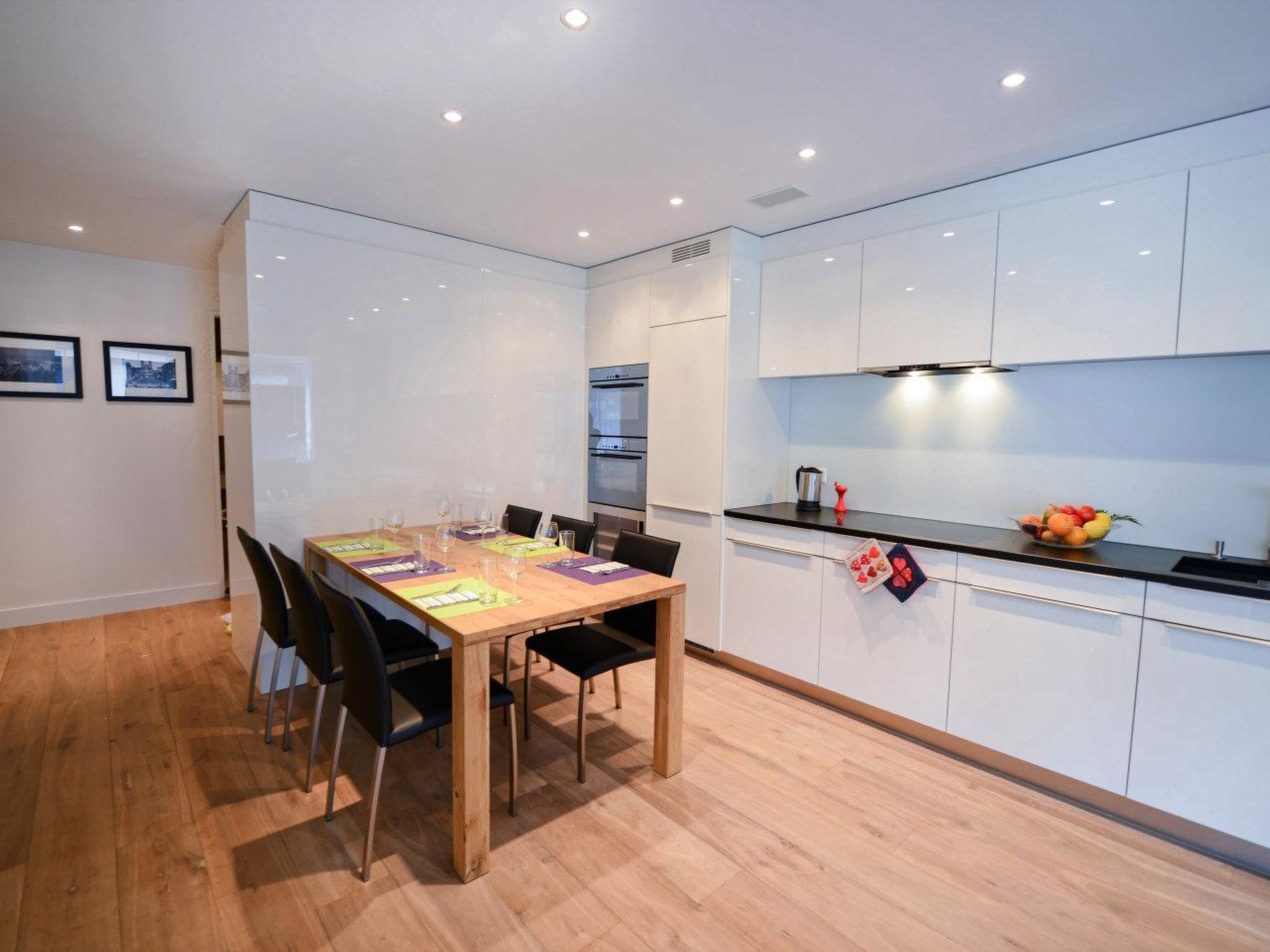 80m2 Luxus-Apartment mit Balkon, 4 Betten - Dedans