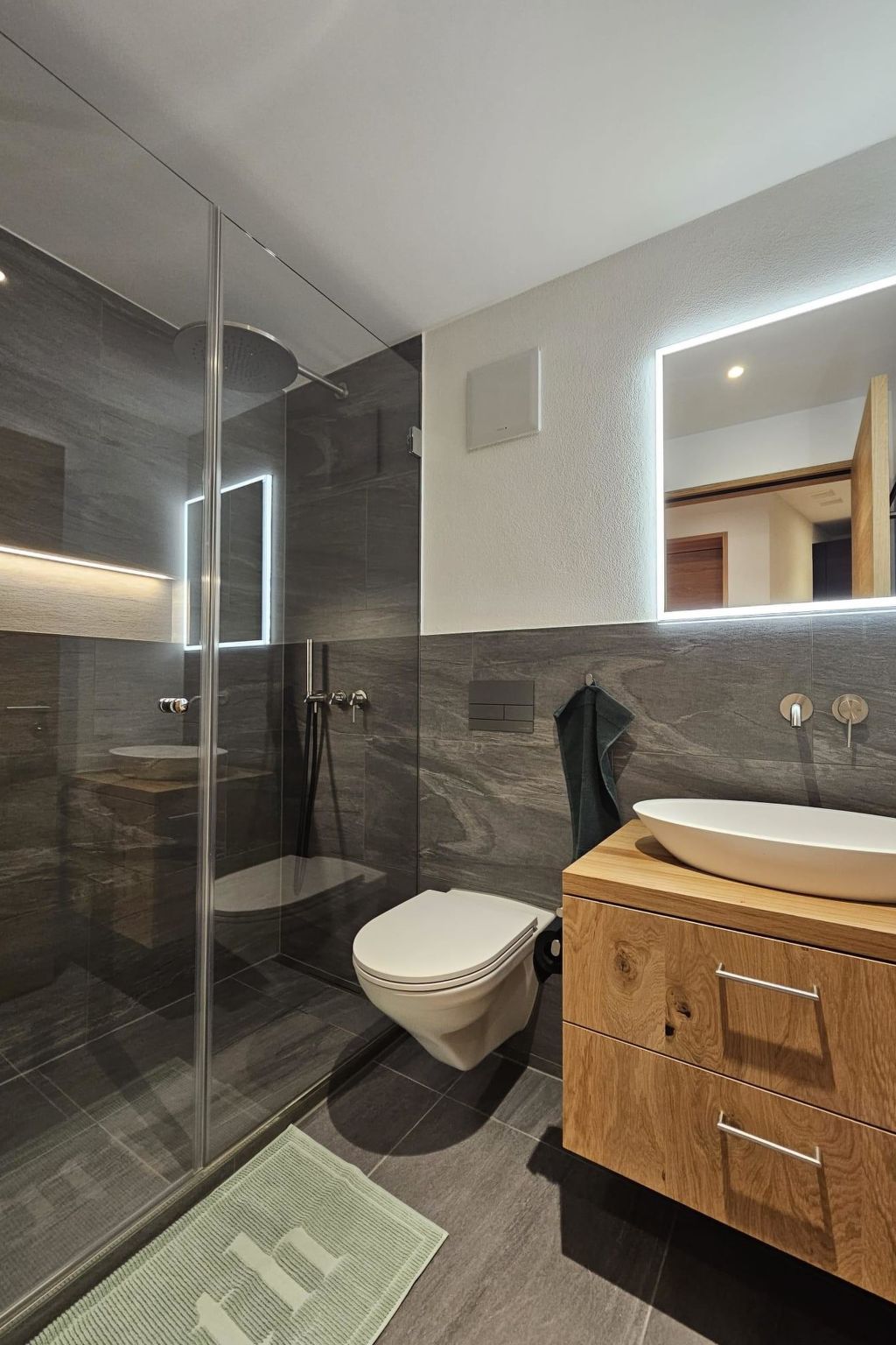 Photo of Appartement/Fewo, Dusche, WC, 4-Bettwohnung