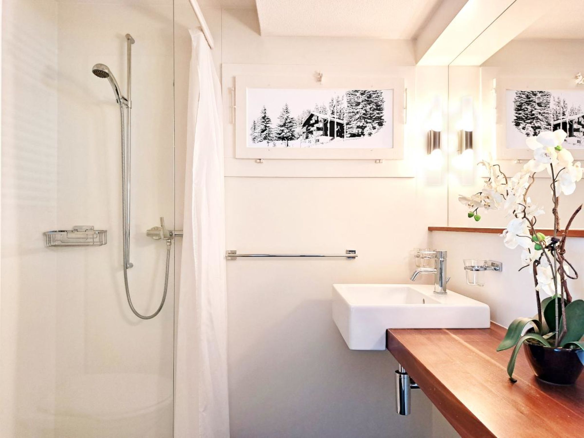Photo of Chalet Willi-Parterre Appartement/Fewo, Dusche, WC, 2-Bettwohnung