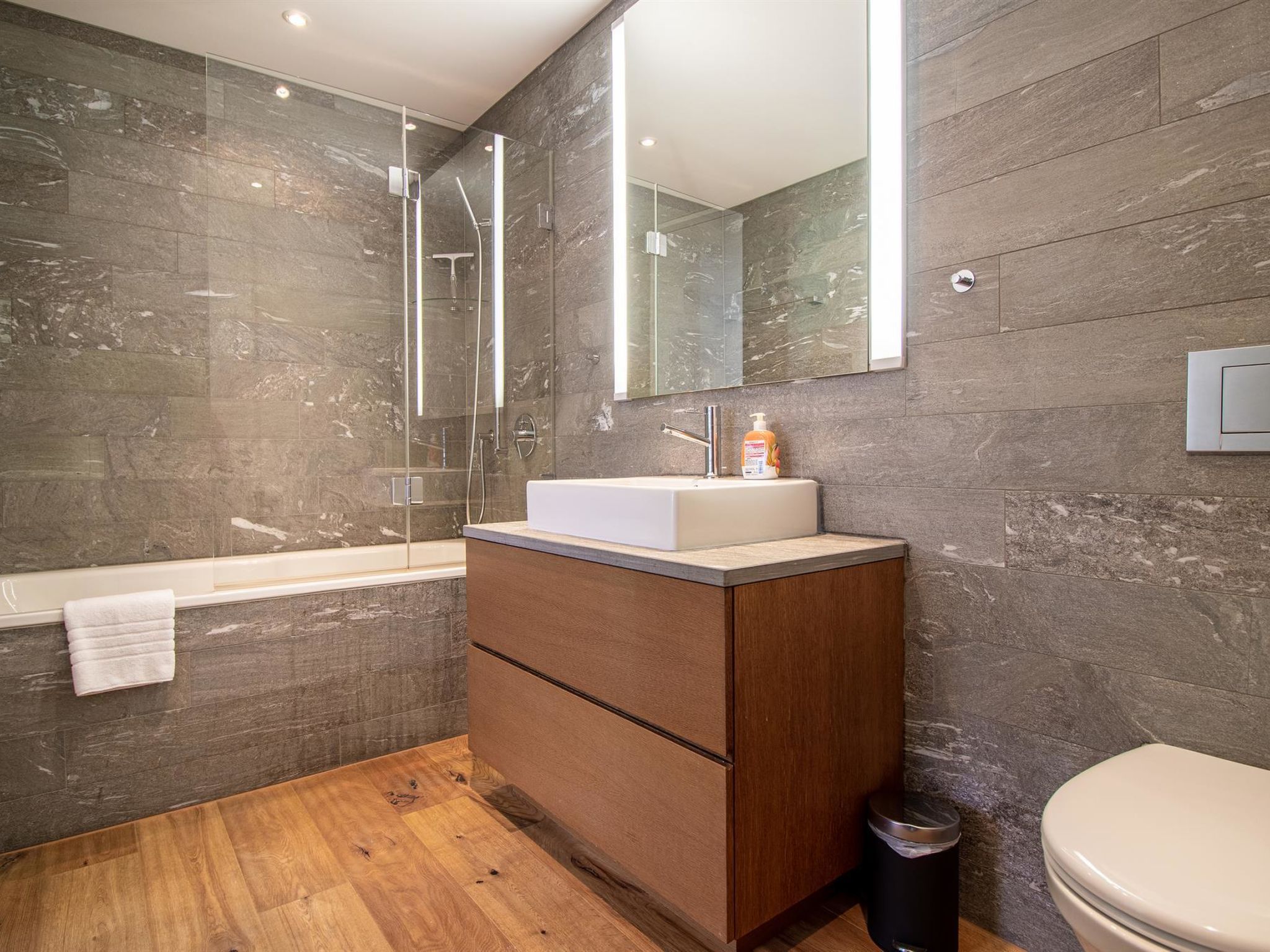 Photo of PlantA rosa by Arosa Holiday Appartement/Fewo, Dusche oder Bad, WC, 6-Bettwohnun