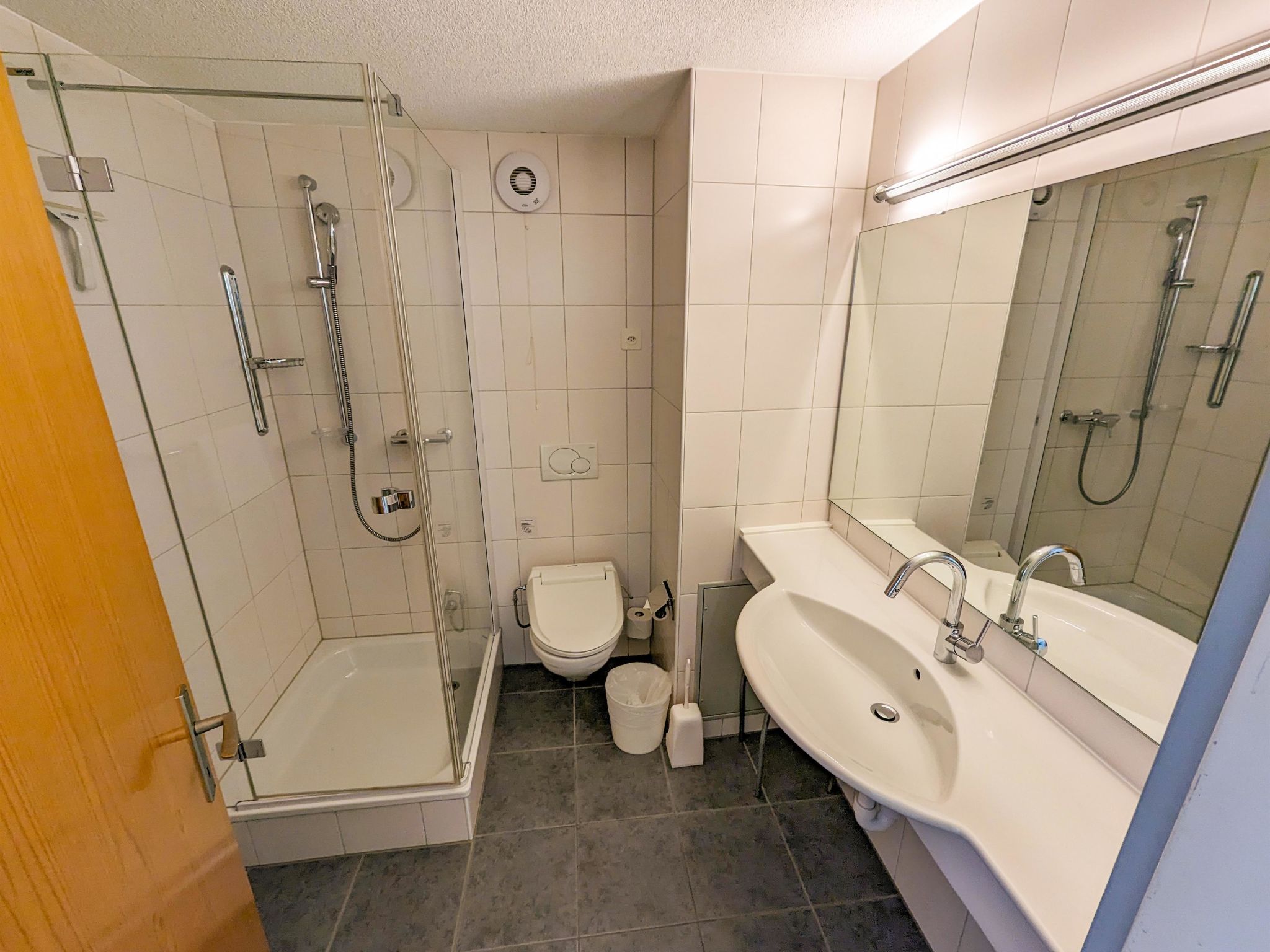 Photo of Rothornblick 44 by Arosa Holiday Appartement/Fewo,   Schöne 2½-Zimmerwohnung