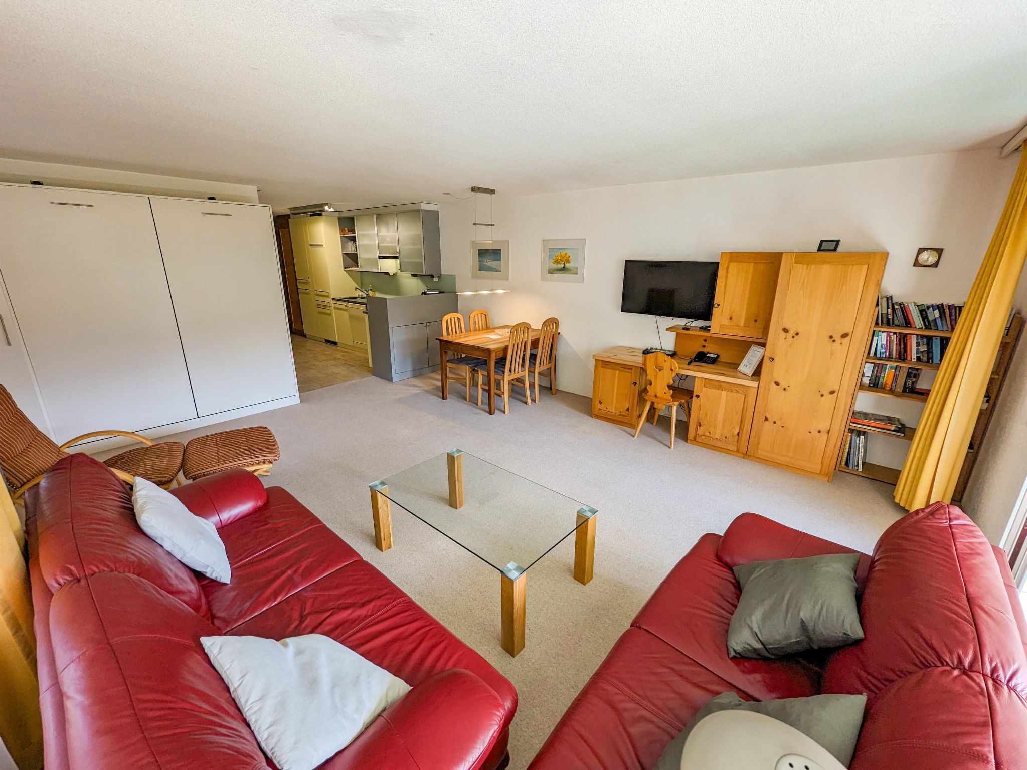 Photo of Rothornblick 44 by Arosa Holiday Appartement/Fewo,   Schöne 2½-Zimmerwohnung